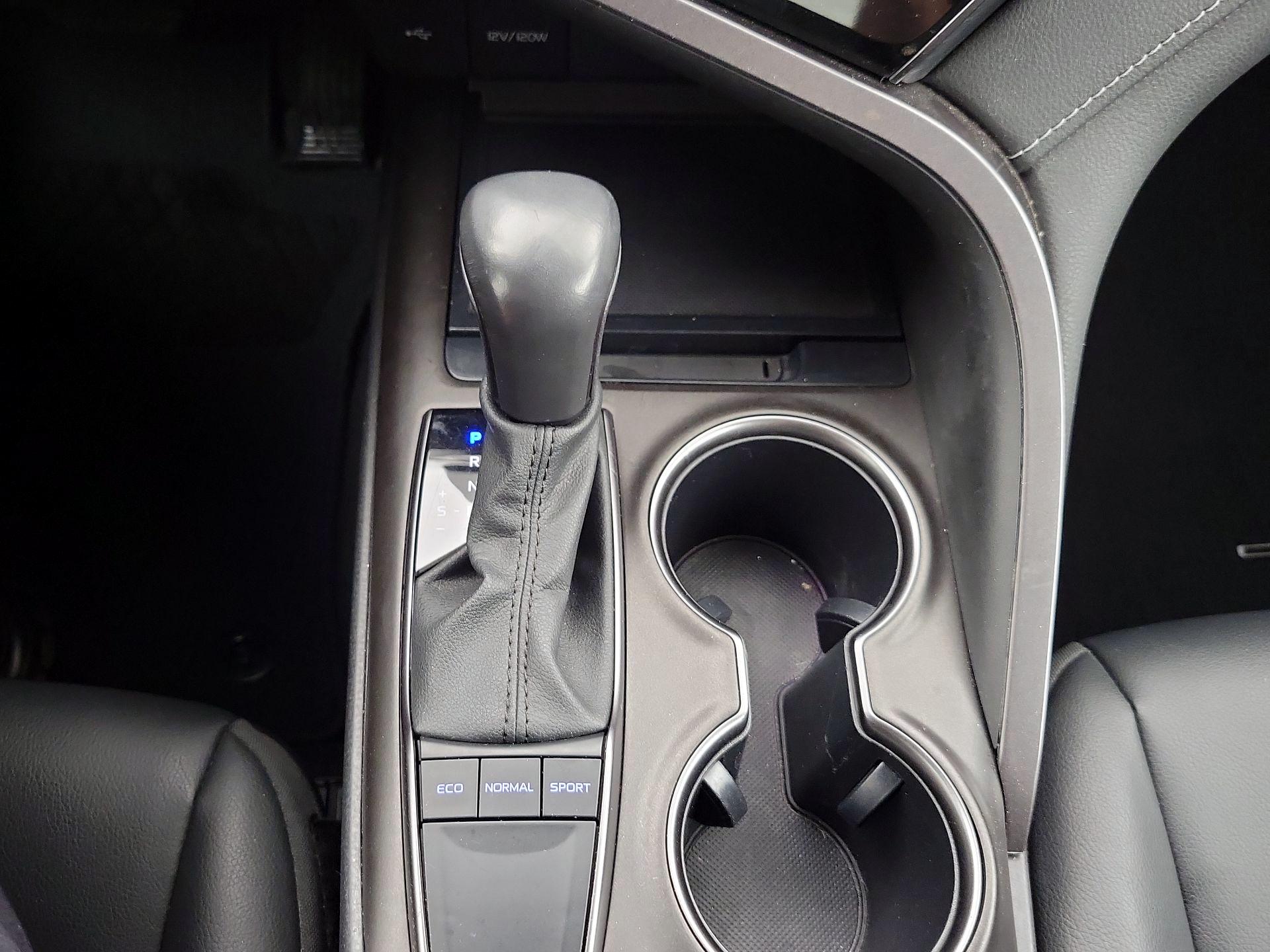 Thumbnail: 2023 Toyota Camry - 17