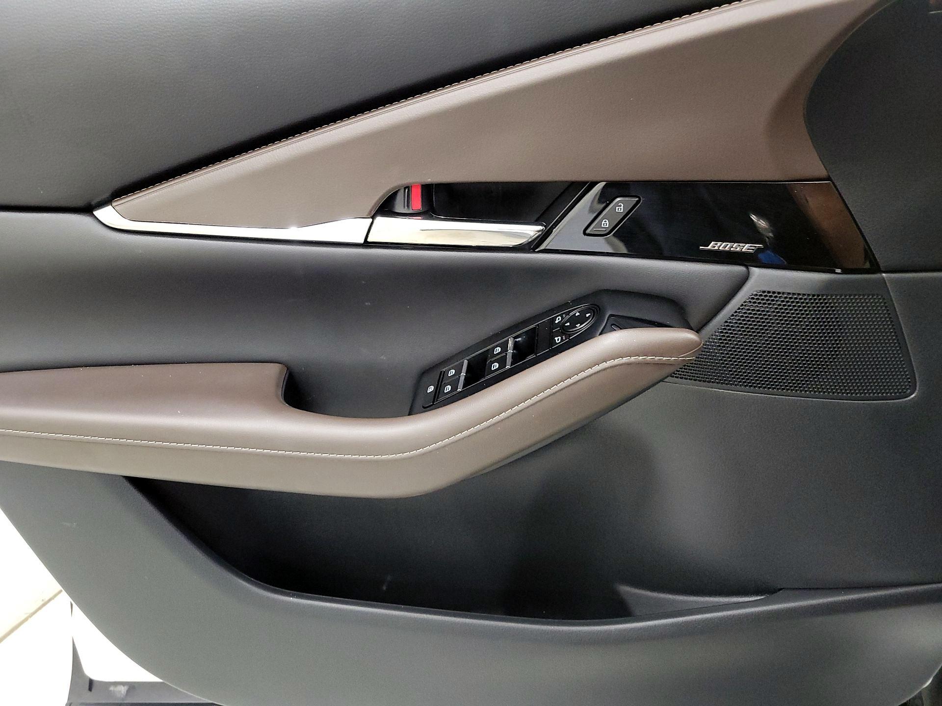 Thumbnail: 2023 Mazda CX-30 - 12