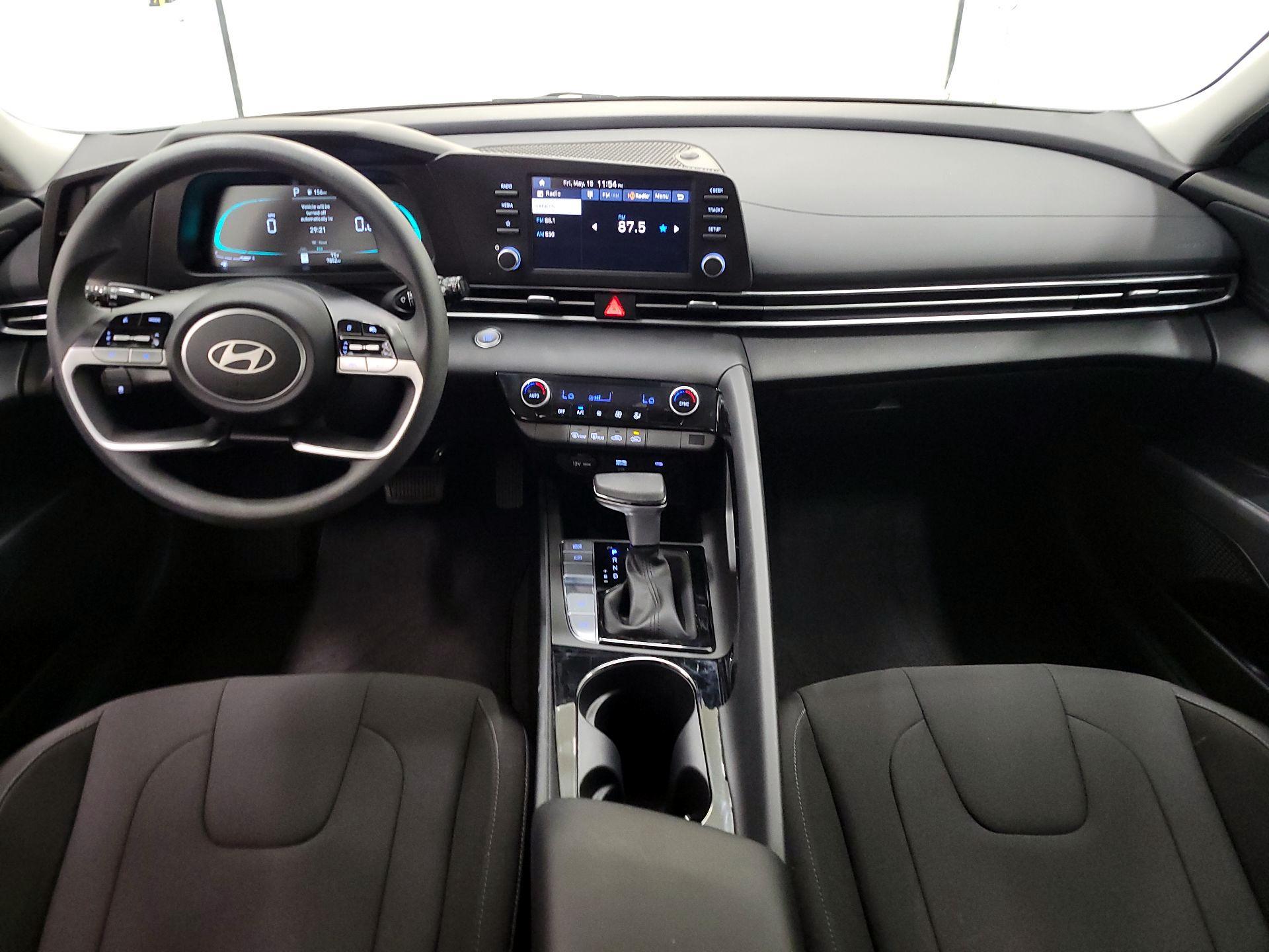 Thumbnail: 2025 Hyundai Elantra - 9