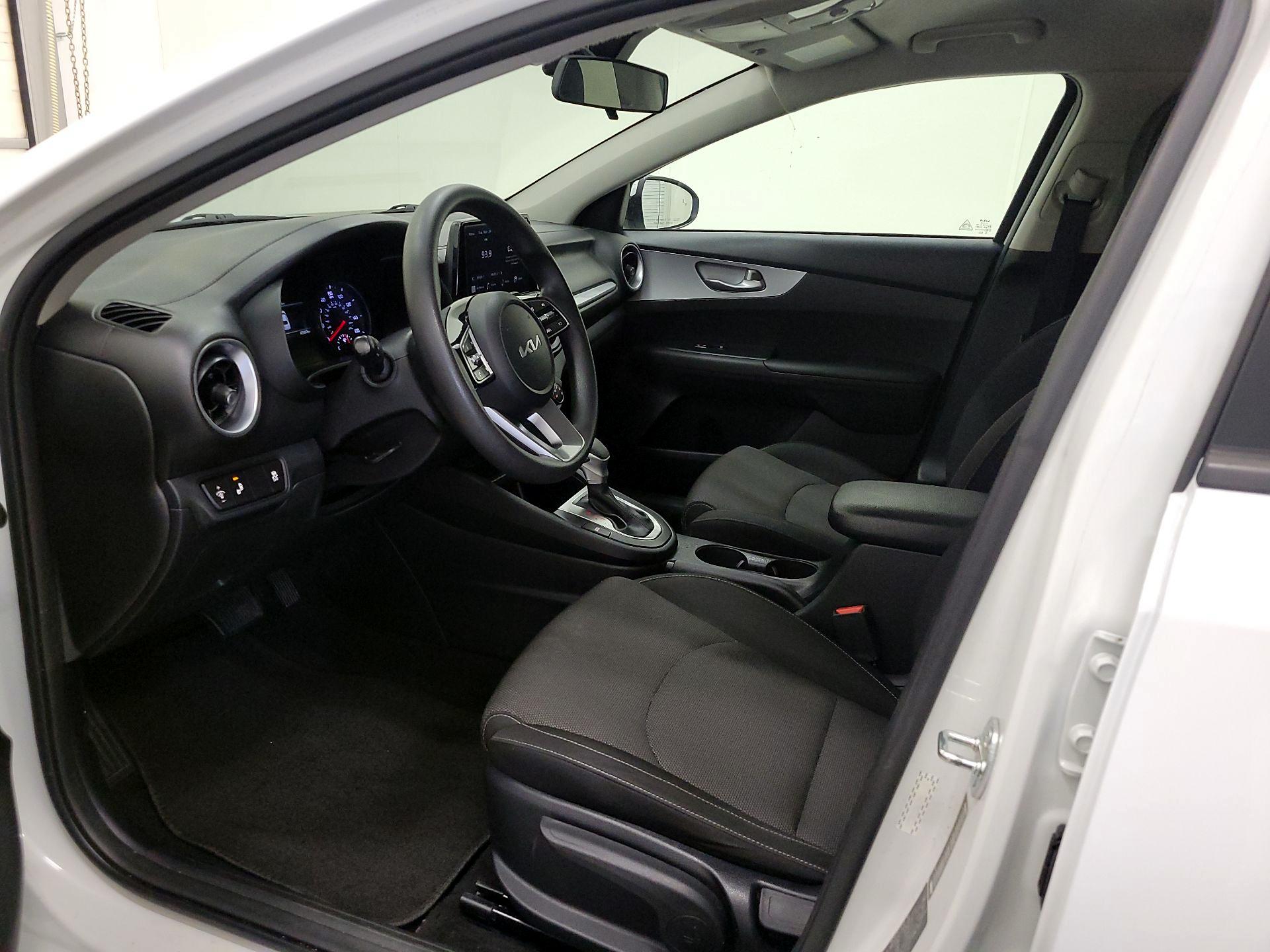 Thumbnail: 2024 Kia Forte - 11