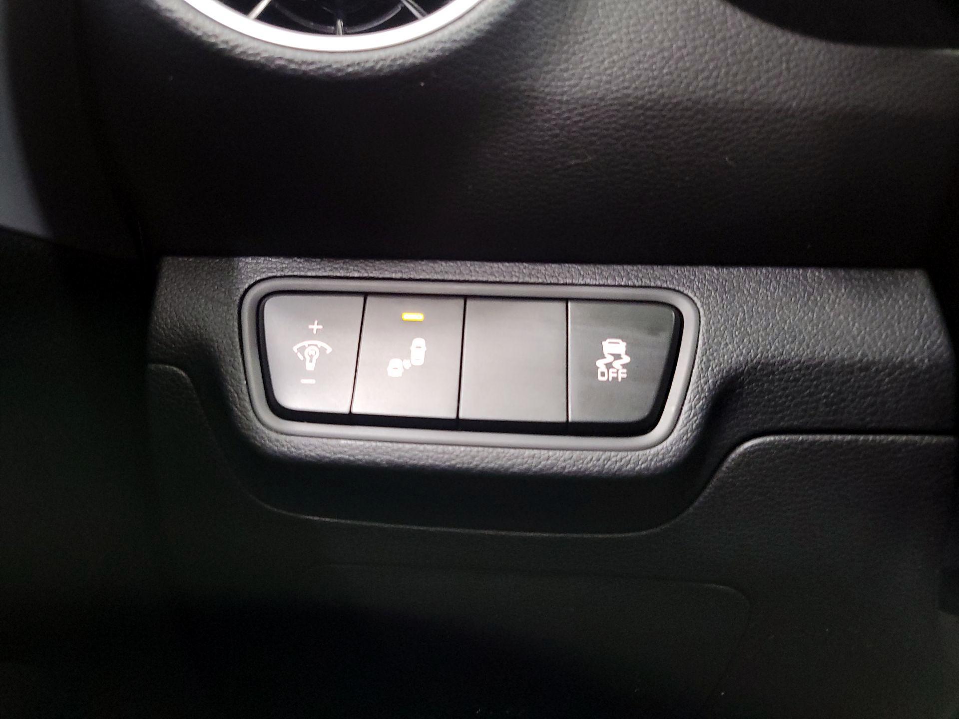 Thumbnail: 2024 Kia Forte - 13