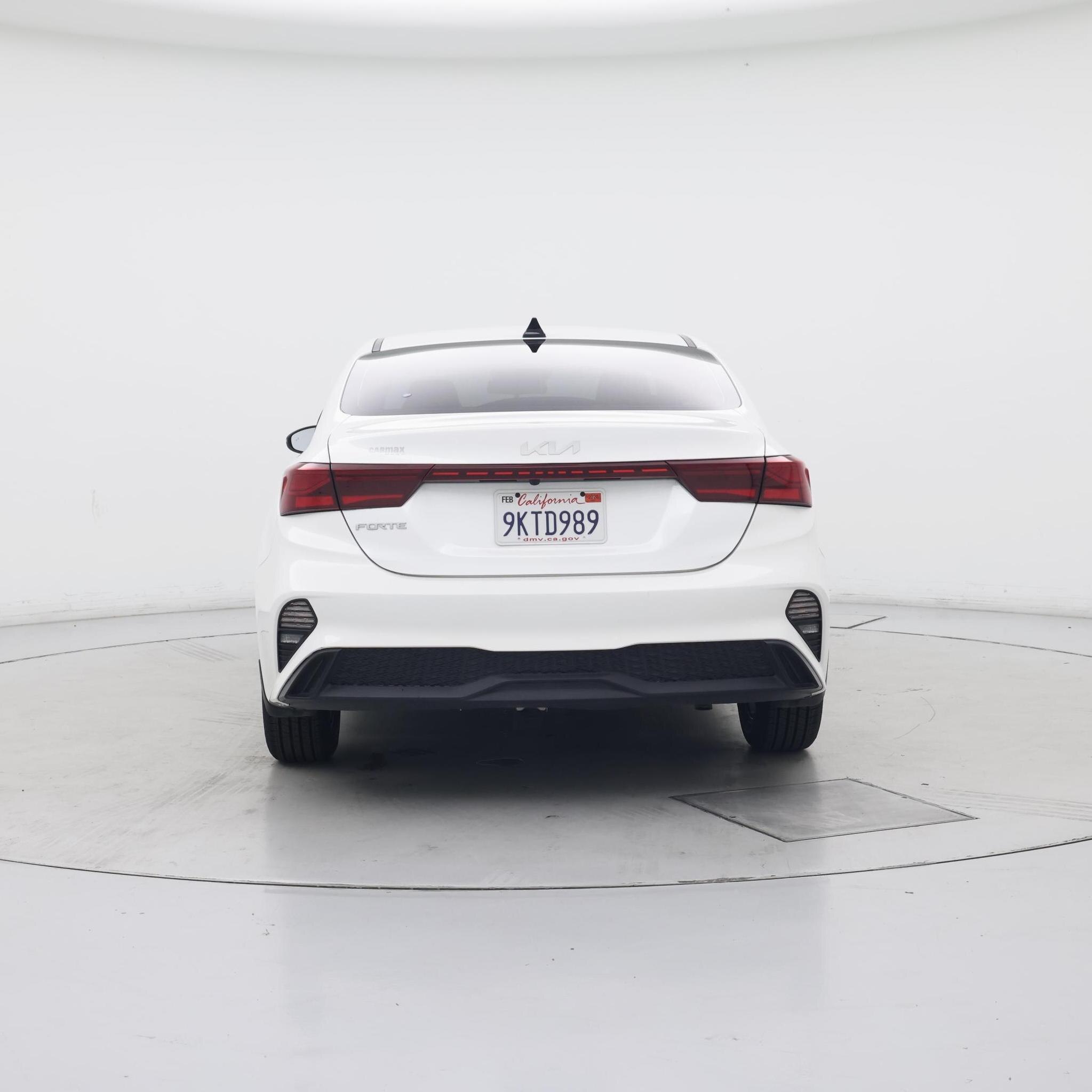 Thumbnail: 2024 Kia Forte - 6