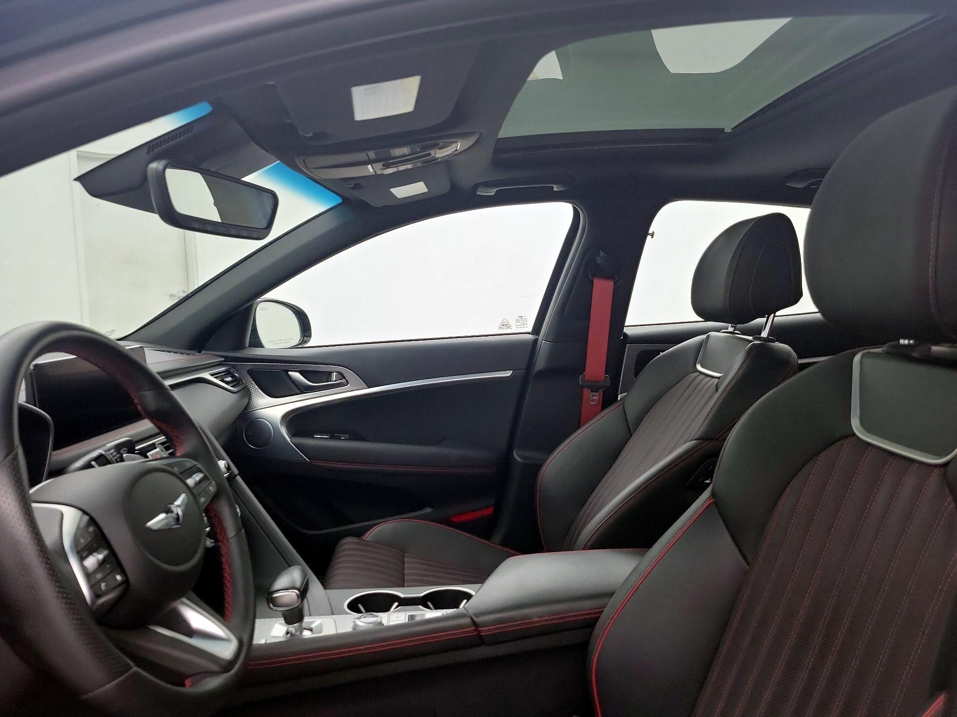 Thumbnail: 2023 Genesis G70 - 20