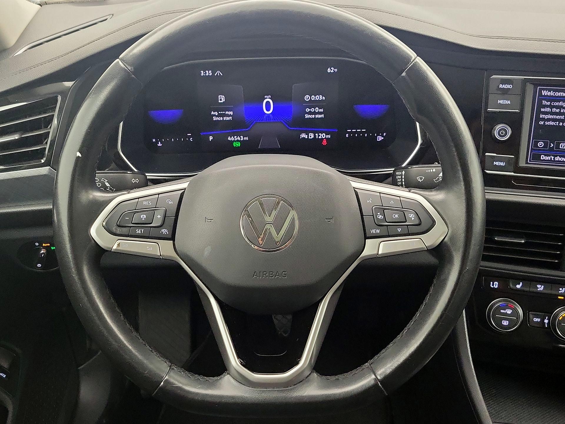 Thumbnail: 2024 Volkswagen Jetta - 10