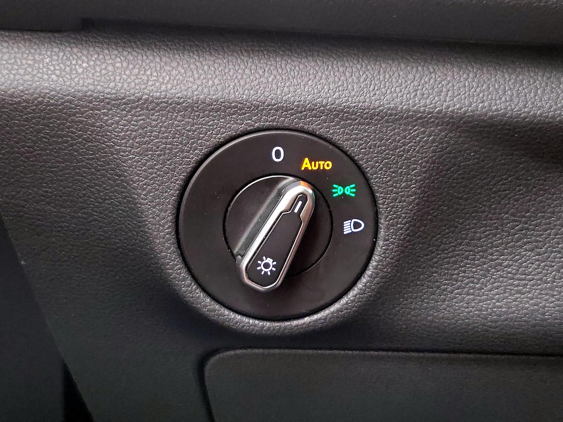 Thumbnail: 2024 Volkswagen Jetta - 13