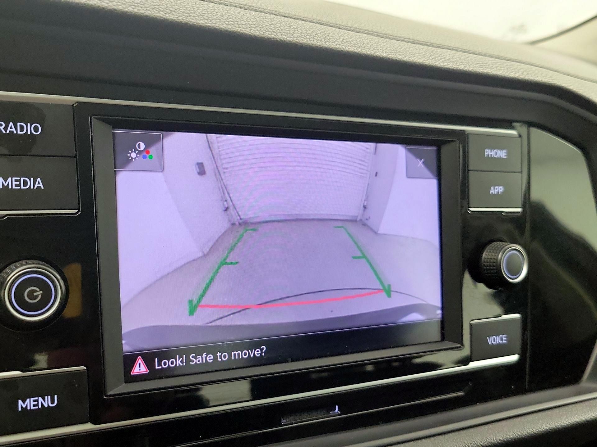 Thumbnail: 2024 Volkswagen Jetta - 14