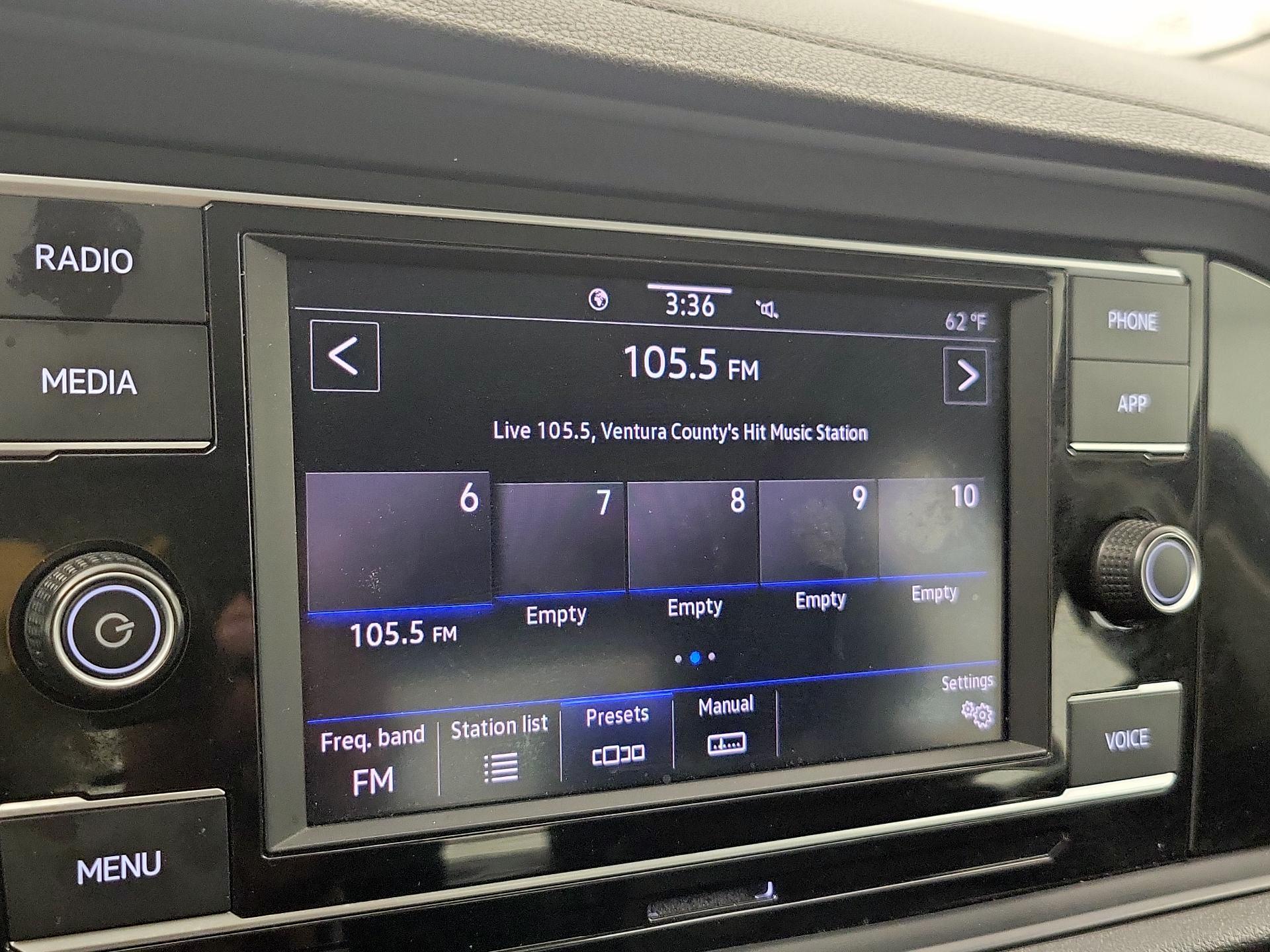 Thumbnail: 2024 Volkswagen Jetta - 15