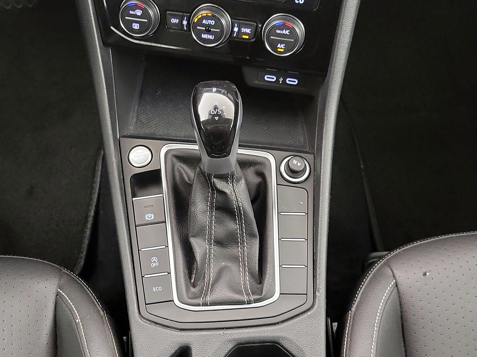 Thumbnail: 2024 Volkswagen Jetta - 17