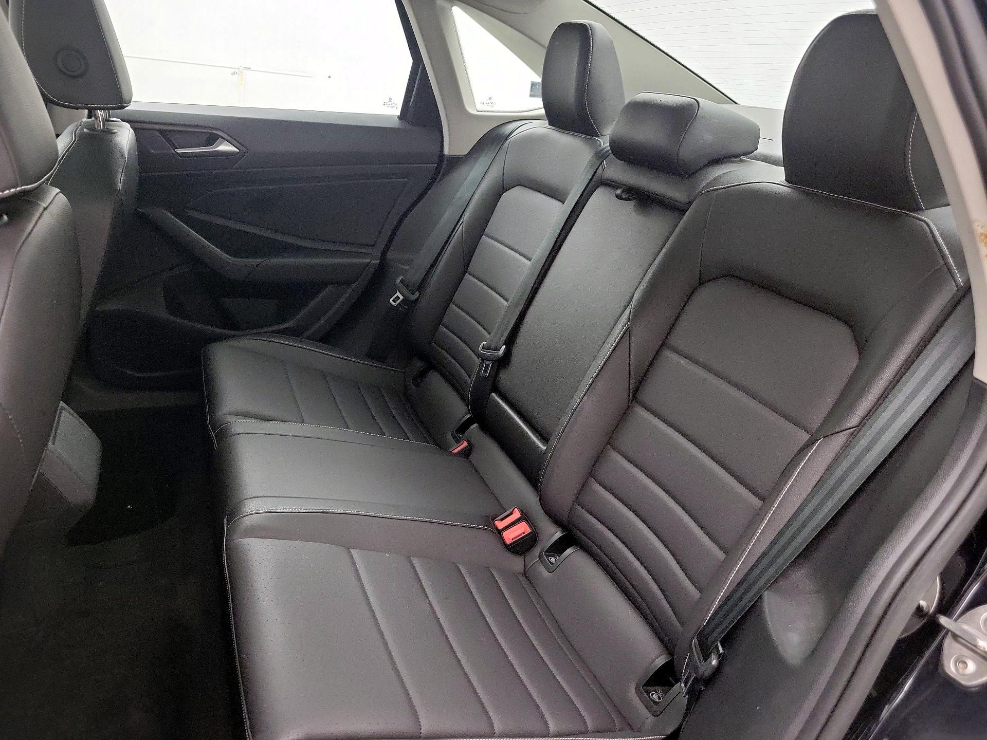 Thumbnail: 2024 Volkswagen Jetta - 20