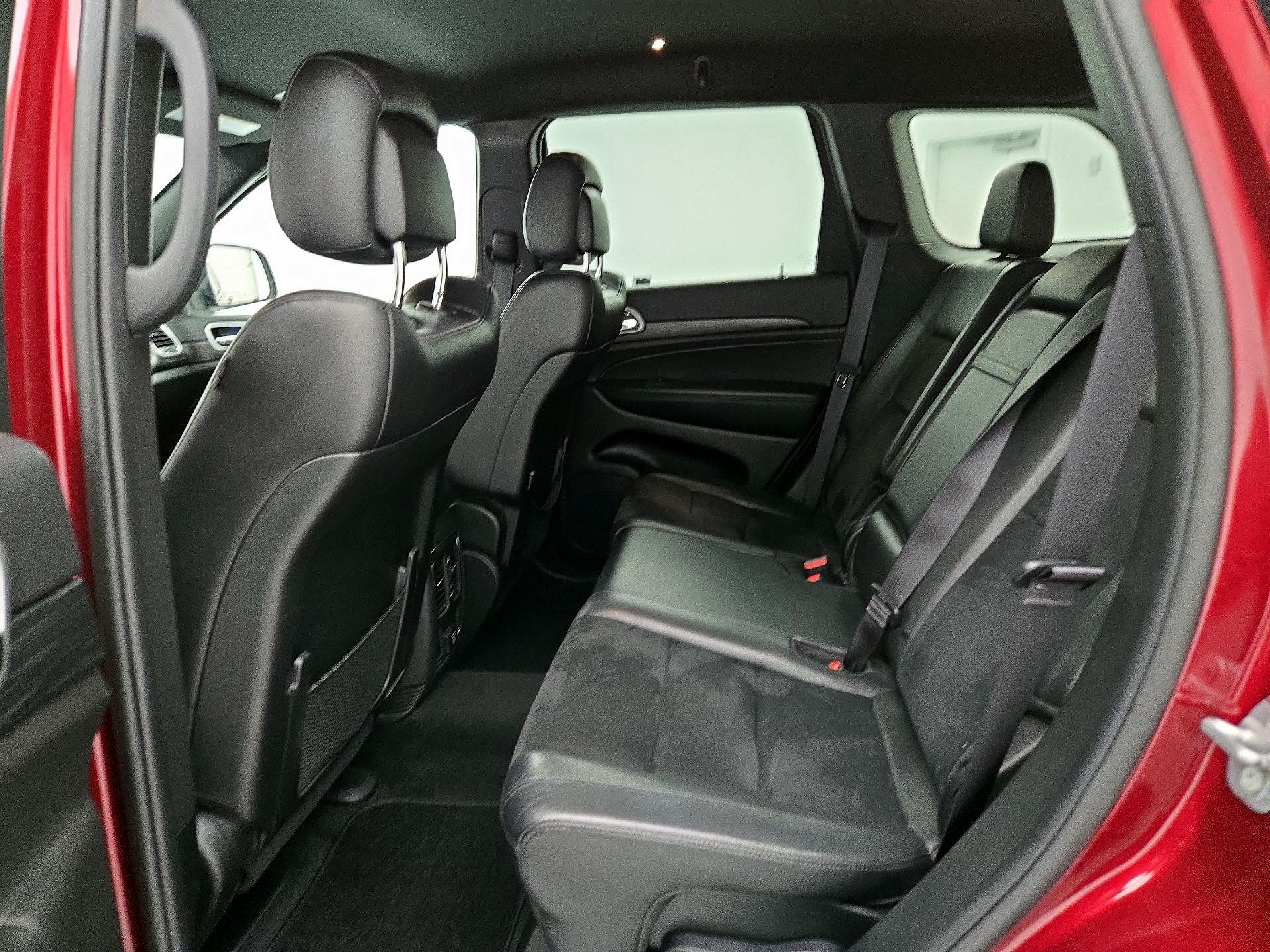 Thumbnail: 2021 Jeep Grand Cherokee - 20