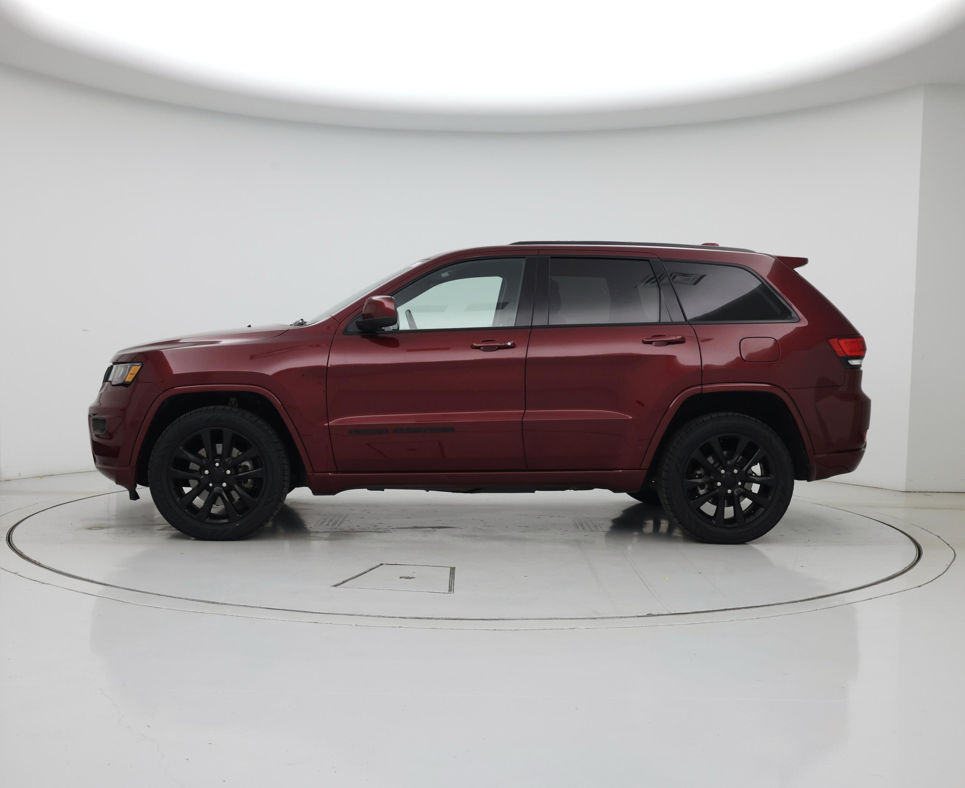 Thumbnail: 2021 Jeep Grand Cherokee - 3