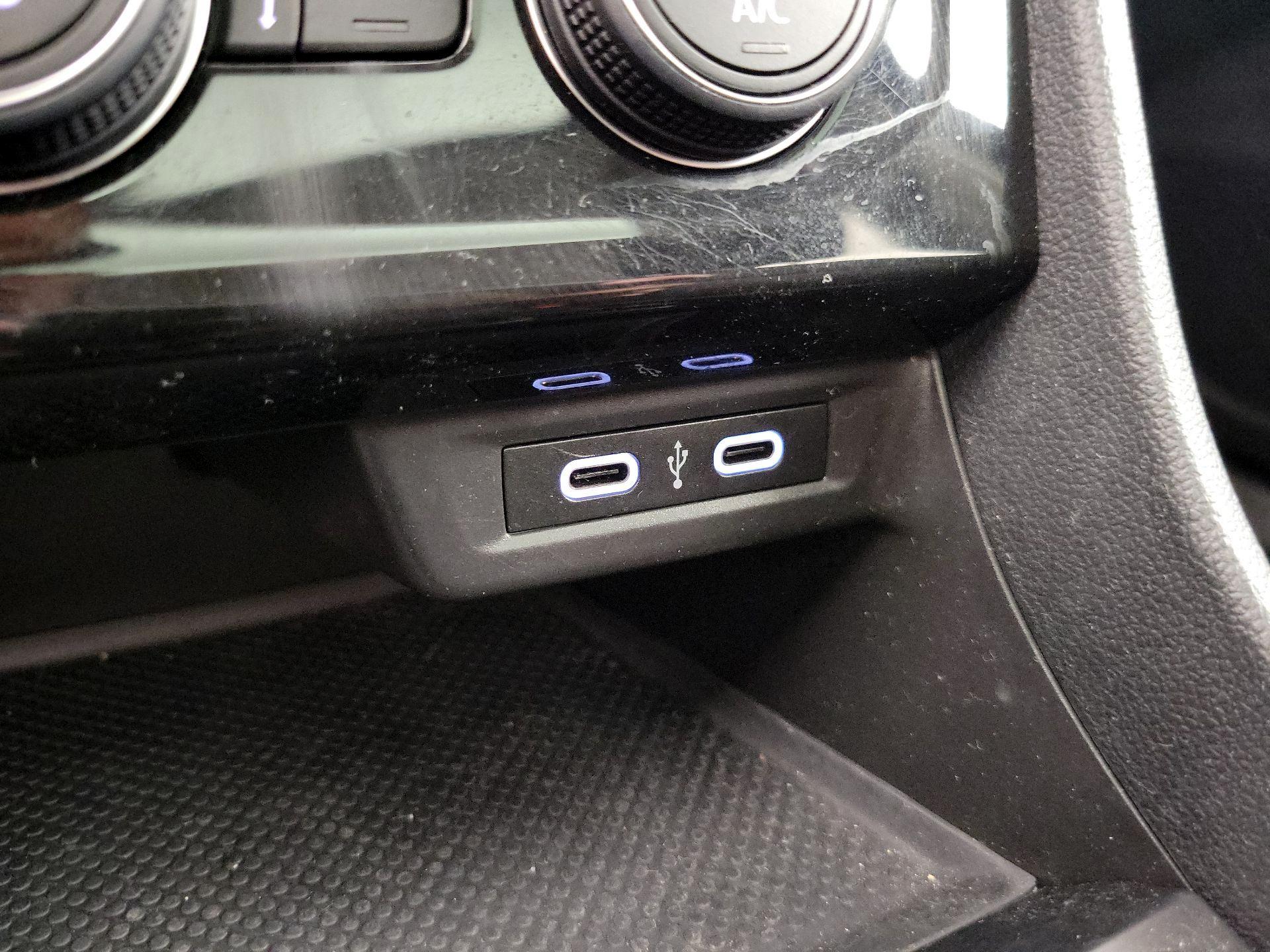 Thumbnail: 2020 Volkswagen Jetta - 18