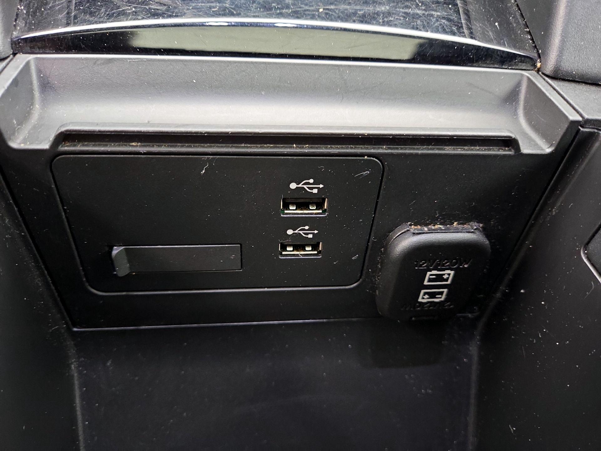 Thumbnail: 2023 Mazda Mazda3 - 18