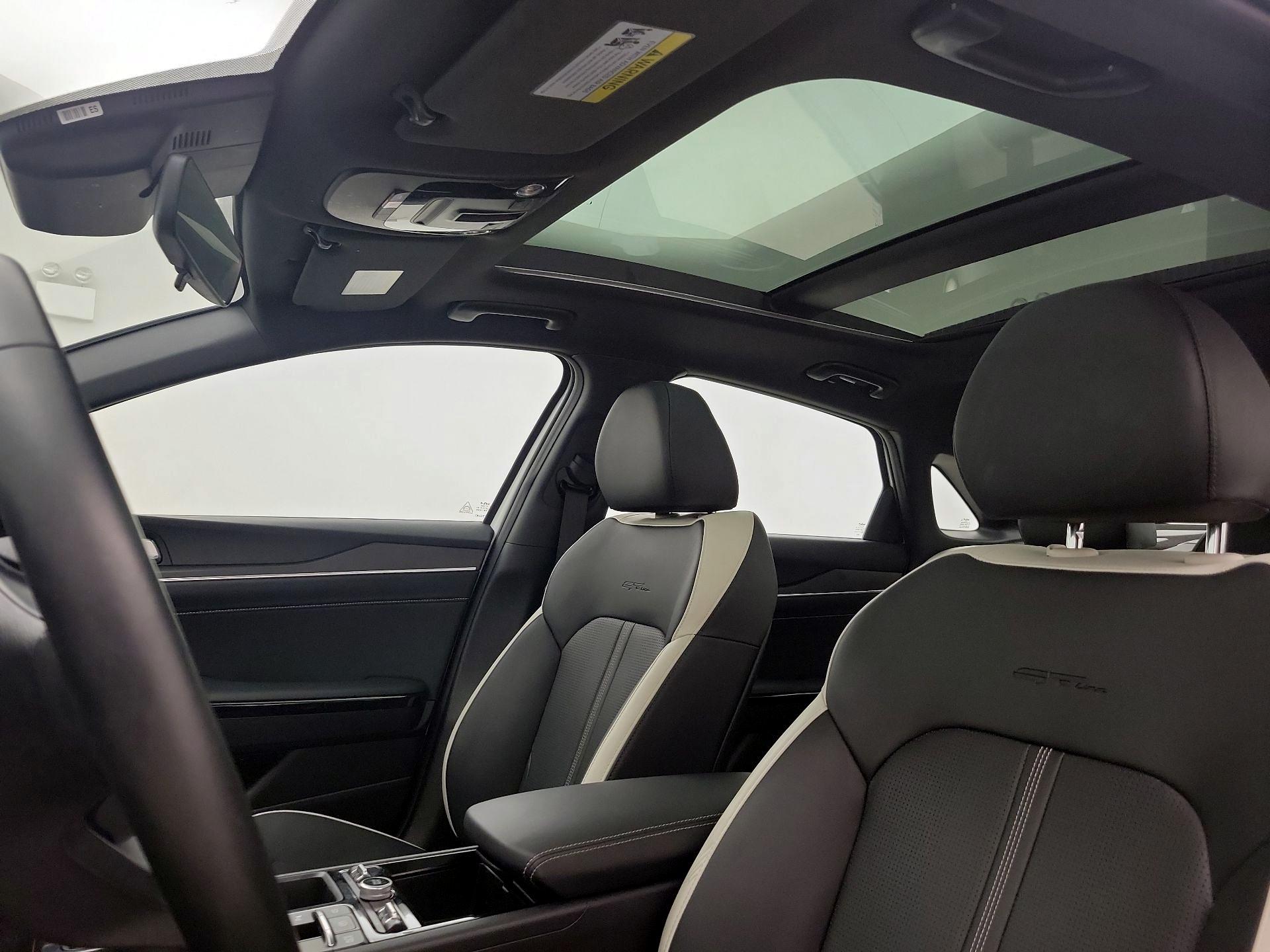 Thumbnail: 2025 Kia K5 - 19