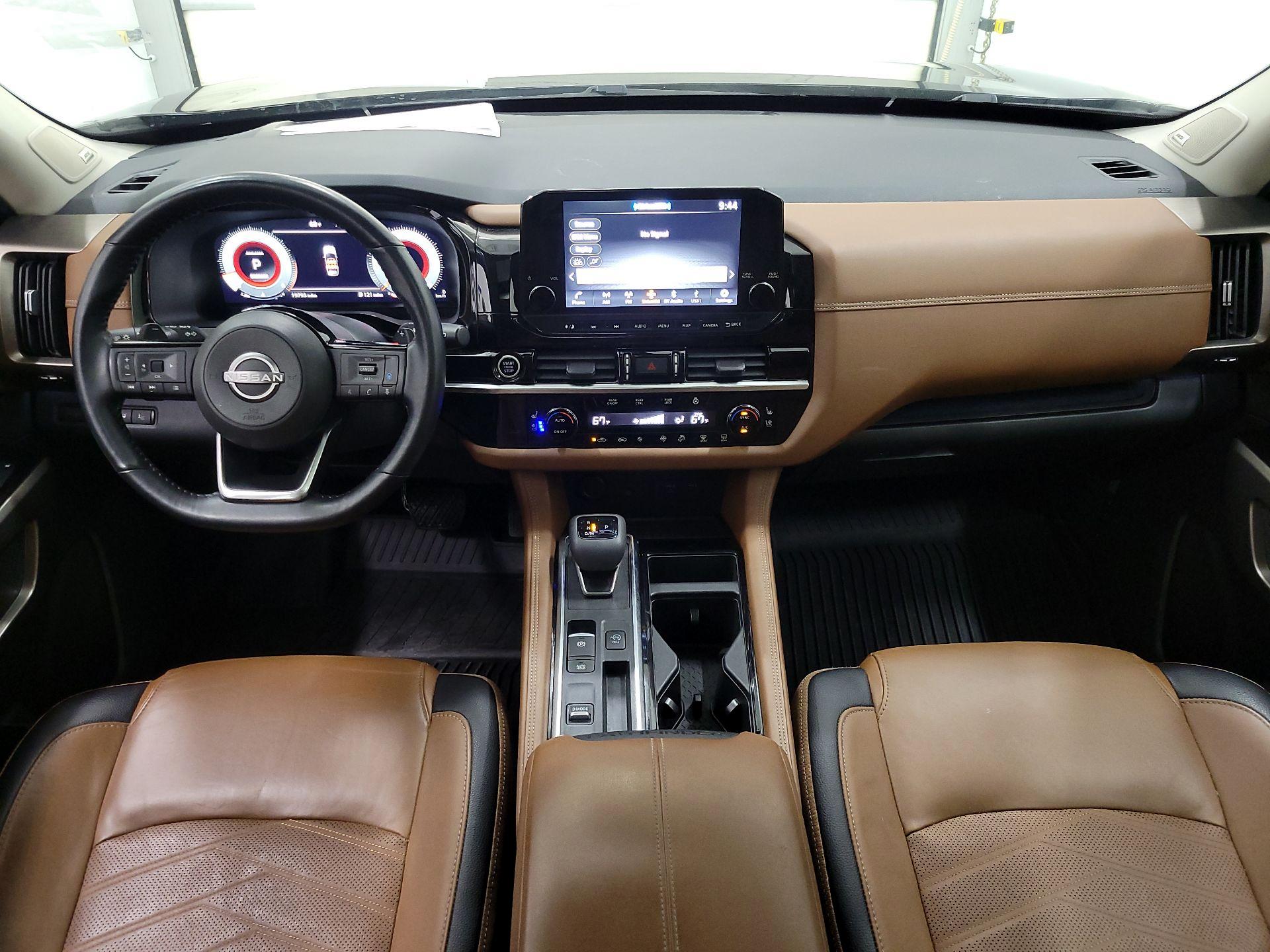 Thumbnail: 2023 Nissan Pathfinder - 9