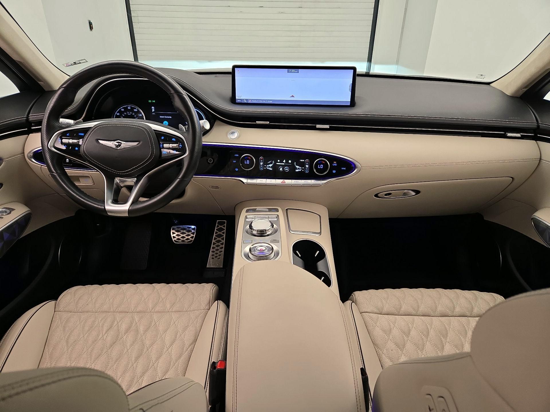 Thumbnail: 2022 Genesis GV70 - 9