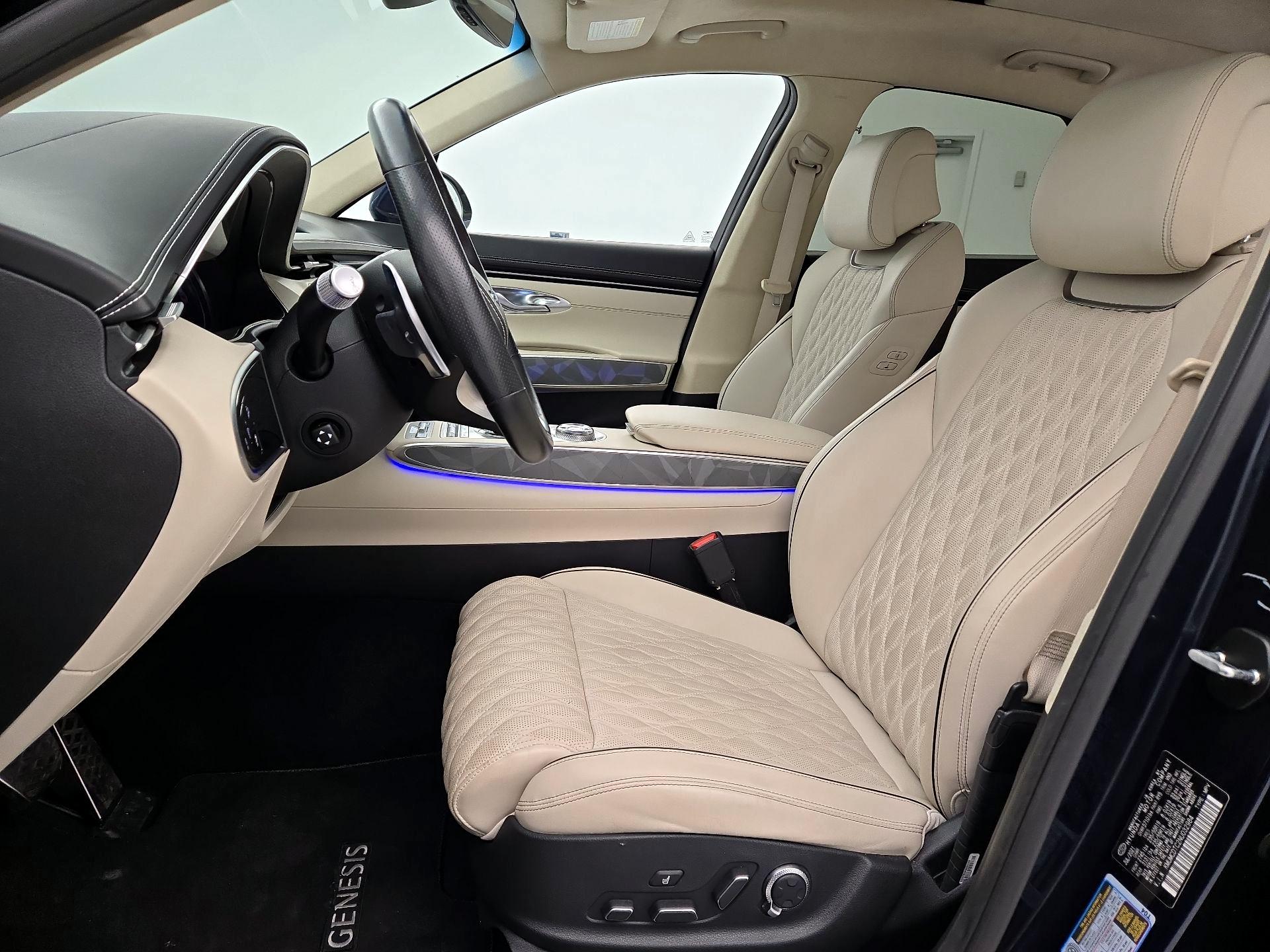 Thumbnail: 2022 Genesis GV70 - 11
