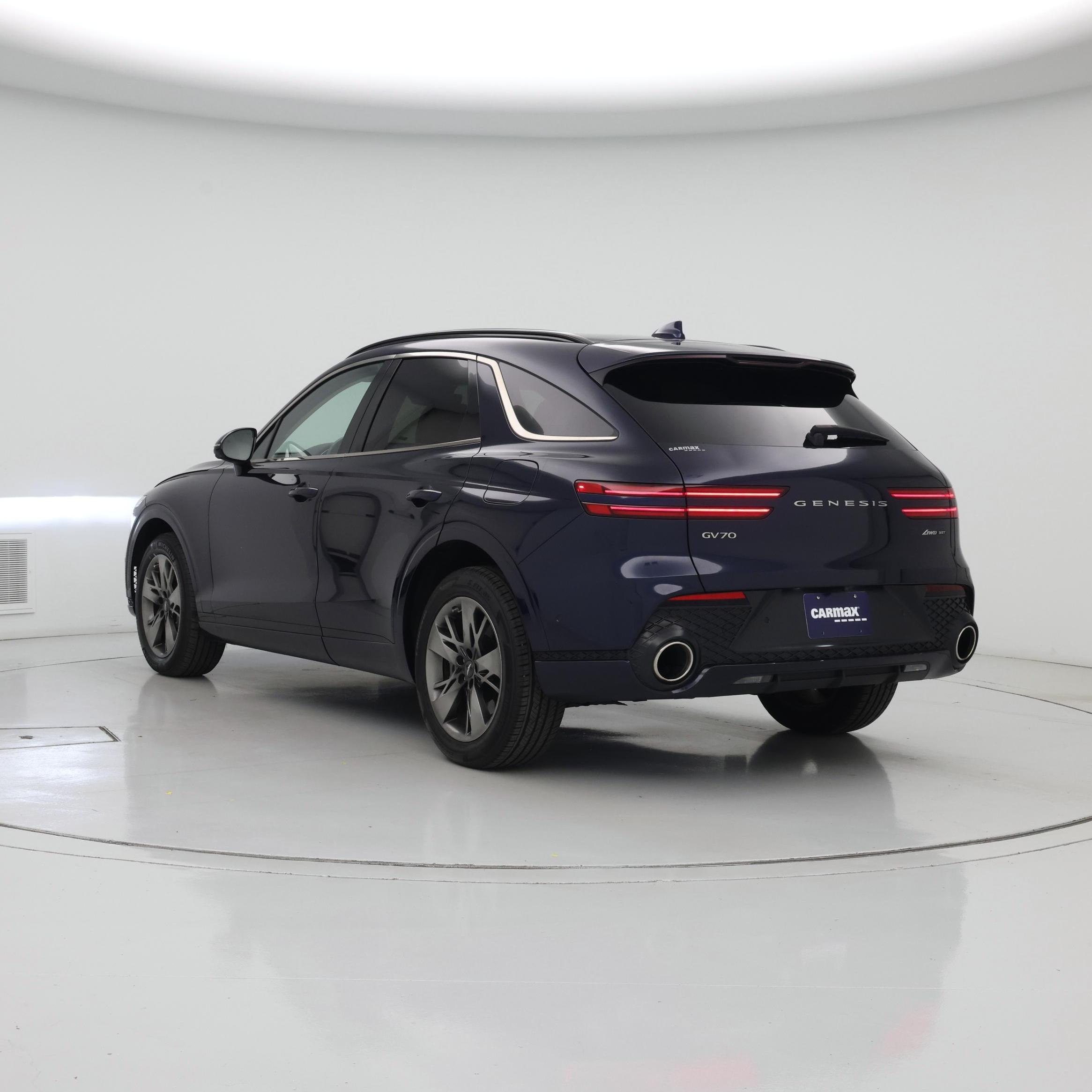 Thumbnail: 2022 Genesis GV70 - 2
