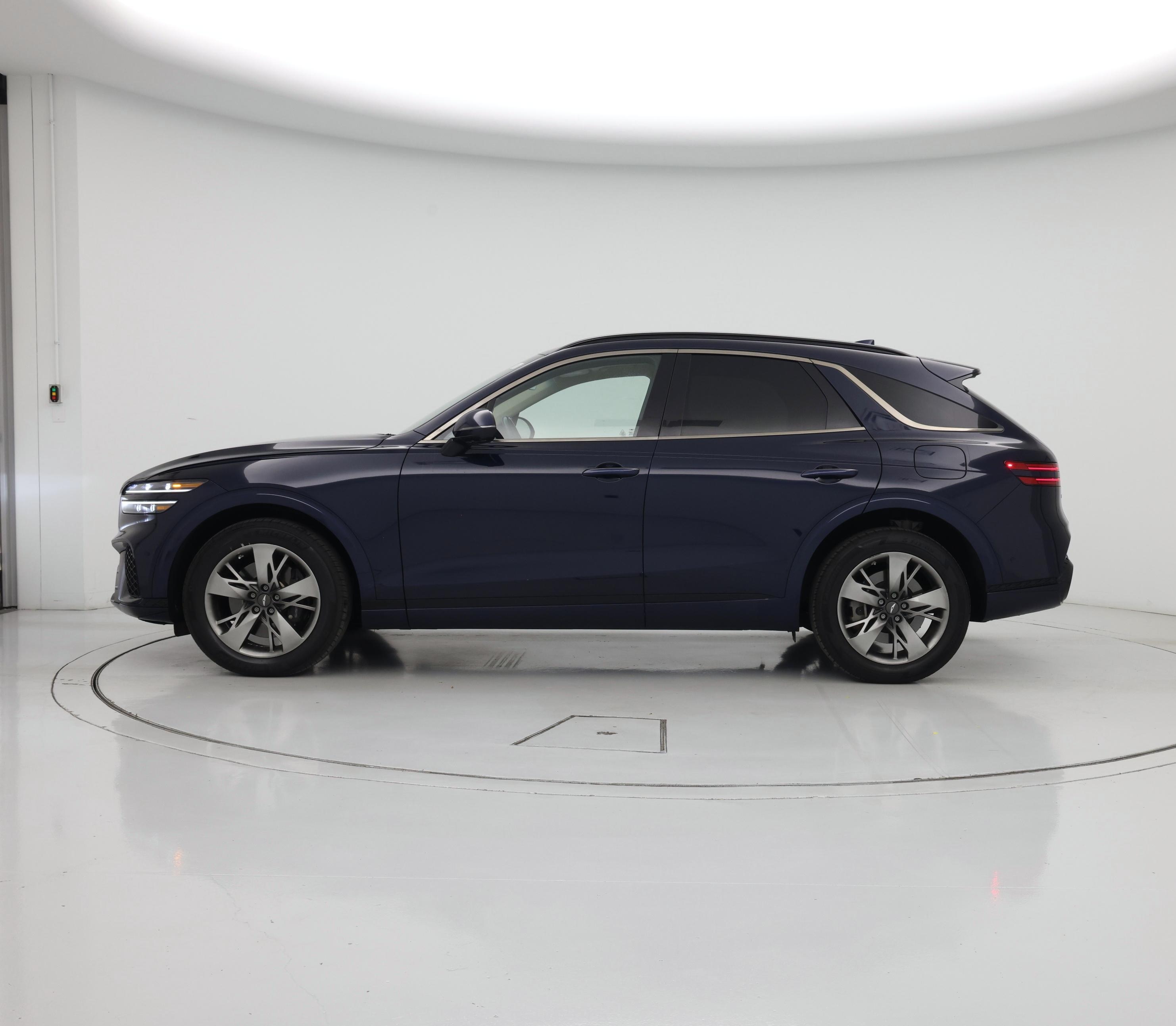 Thumbnail: 2022 Genesis GV70 - 3