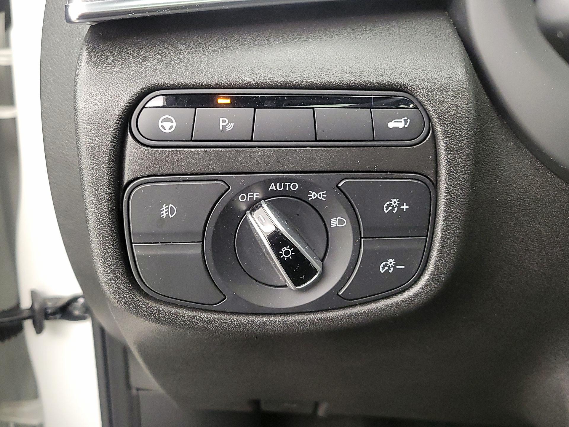 Thumbnail: 2023 INFINITI QX55 - 13