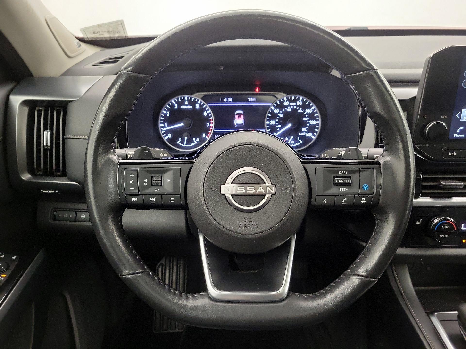 Thumbnail: 2023 Nissan Pathfinder - 10