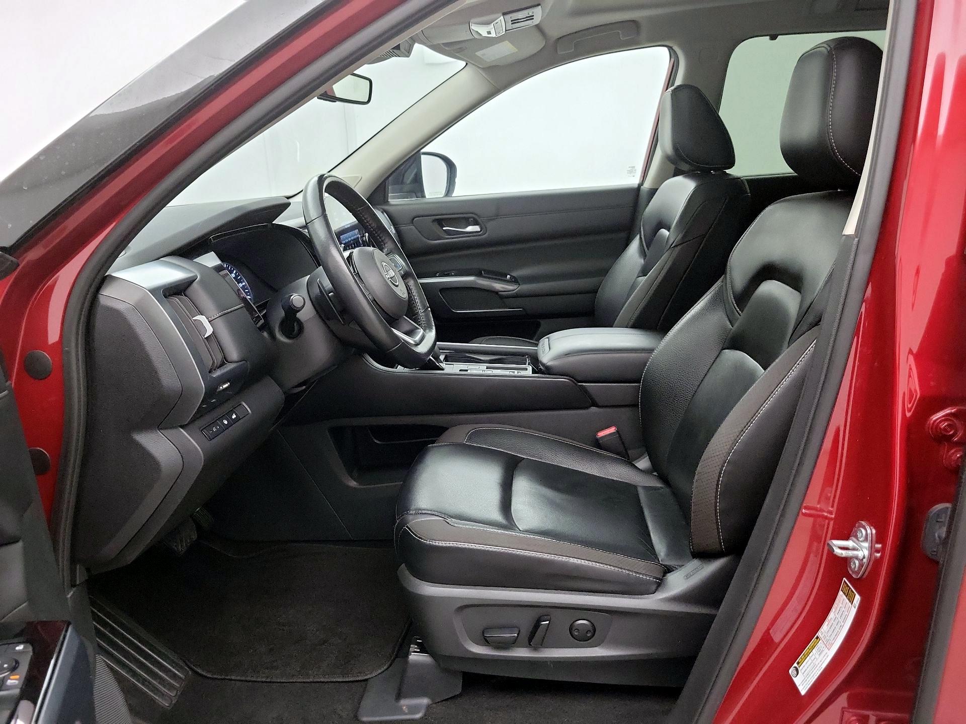Thumbnail: 2023 Nissan Pathfinder - 11