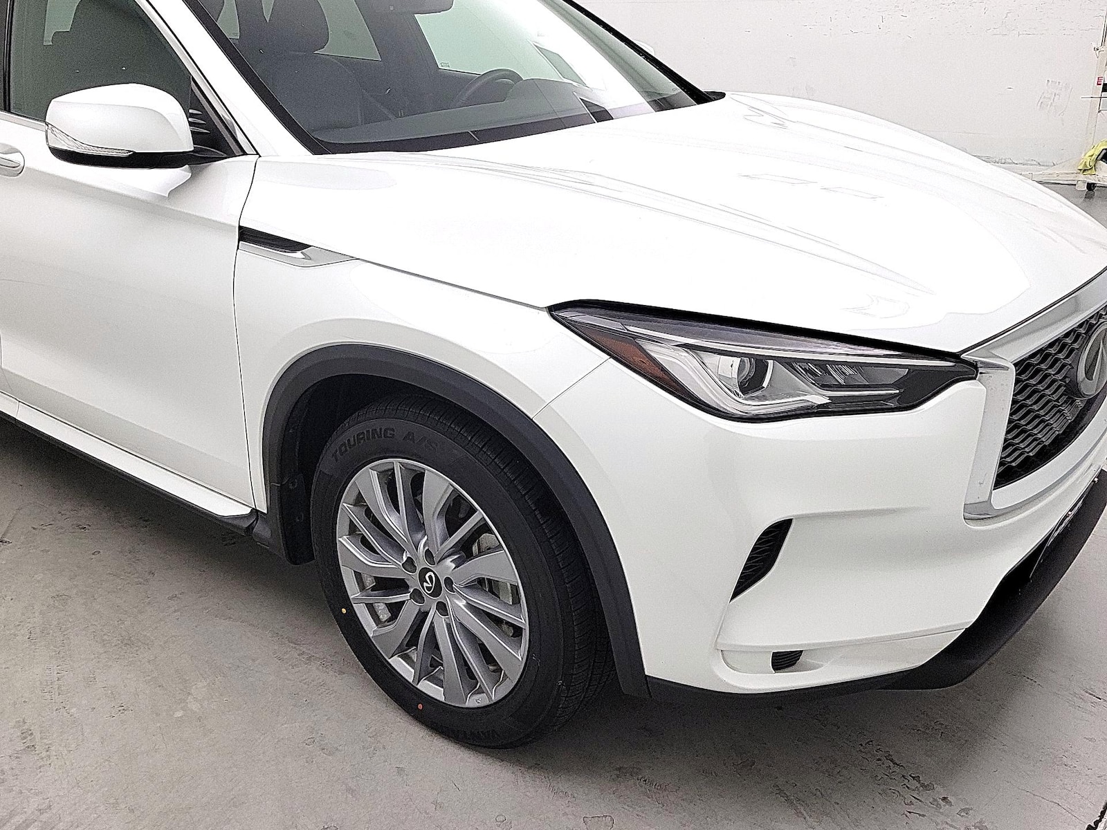 2023 INFINITI QX50 Luxe