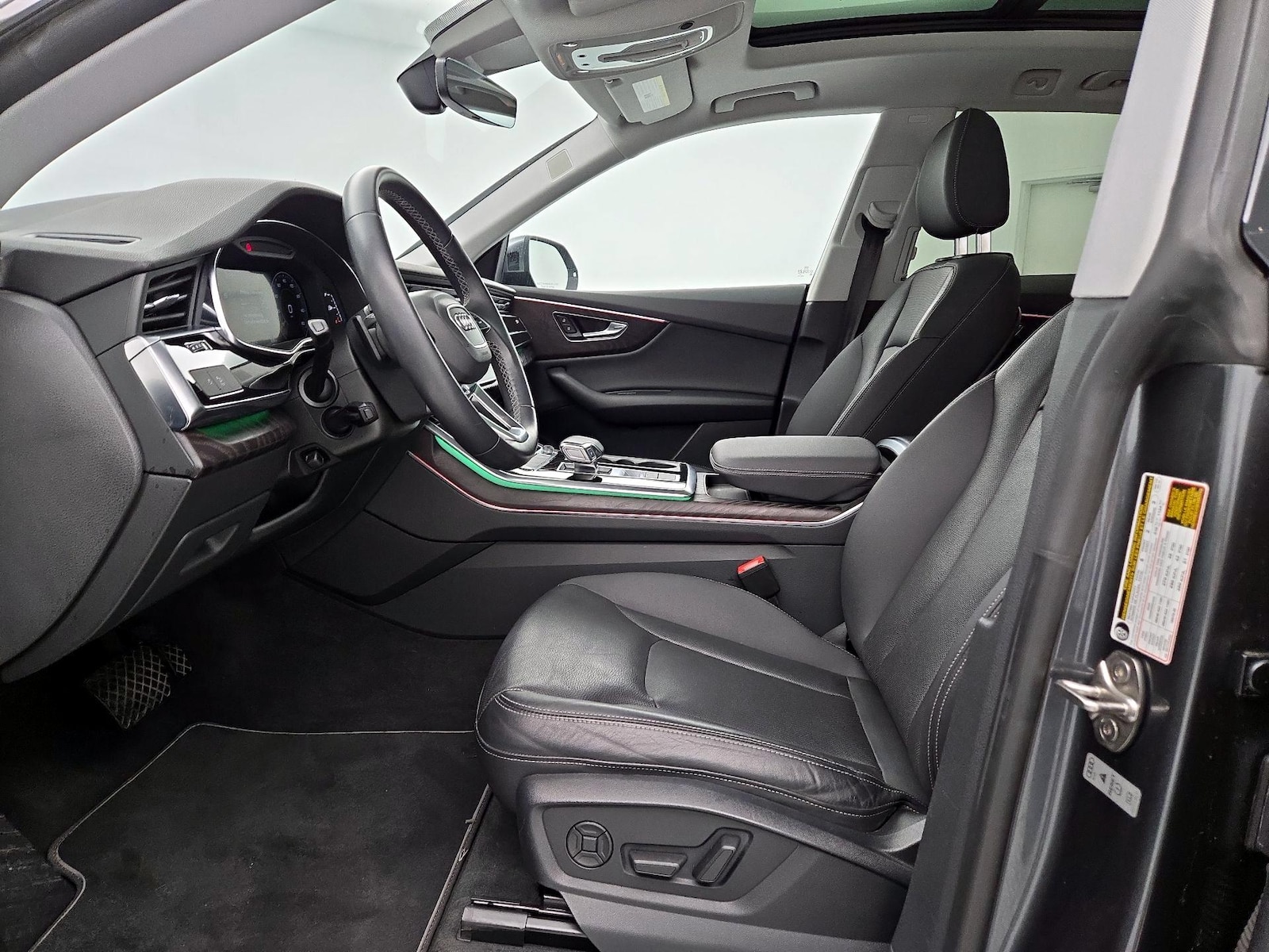 2021 Audi Q8 Premium Plus - Photo 12