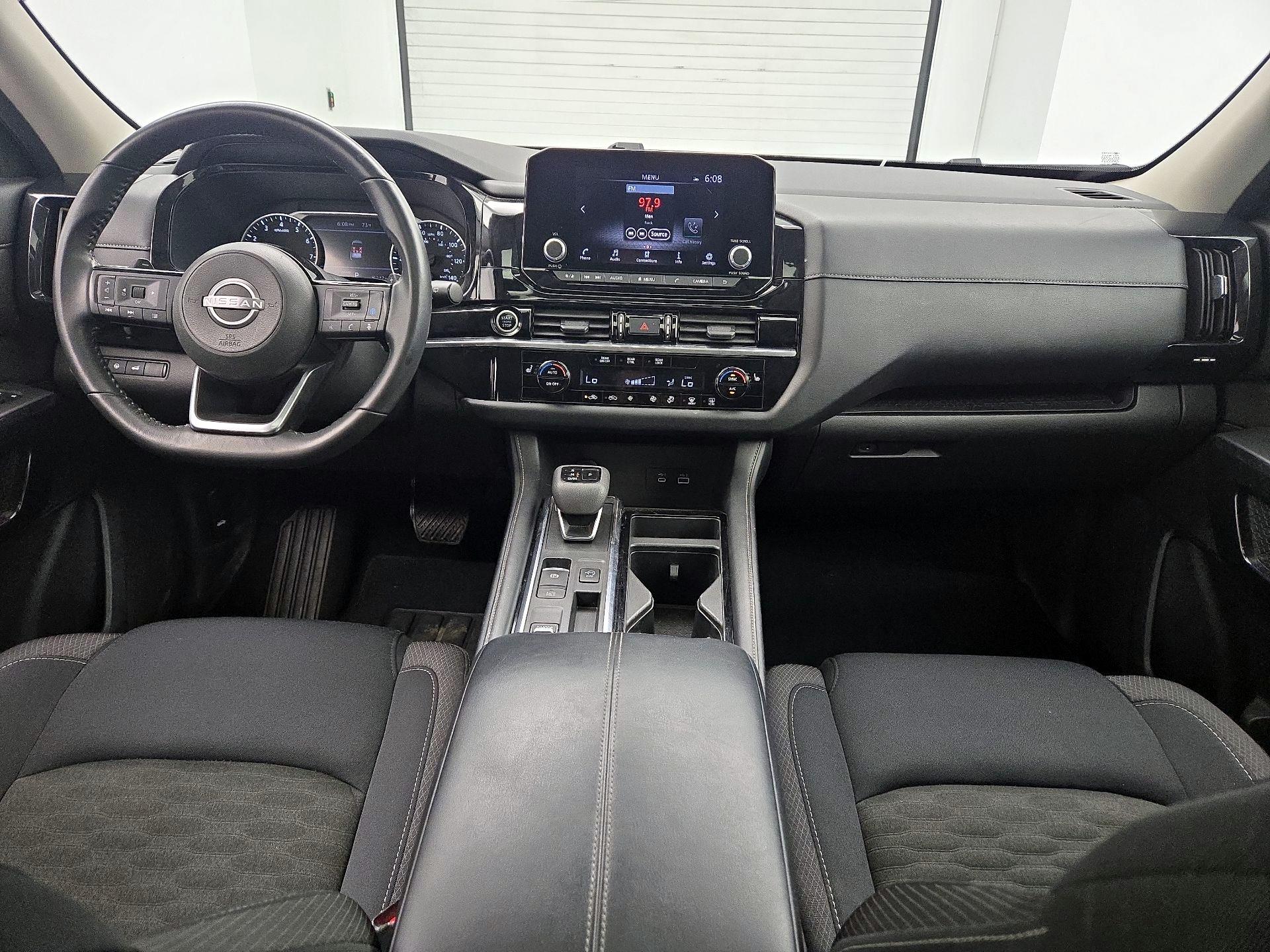 Thumbnail: 2023 Nissan Pathfinder - 9
