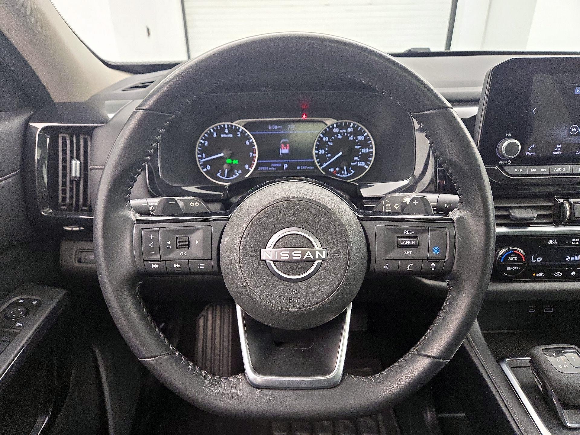 Thumbnail: 2023 Nissan Pathfinder - 10