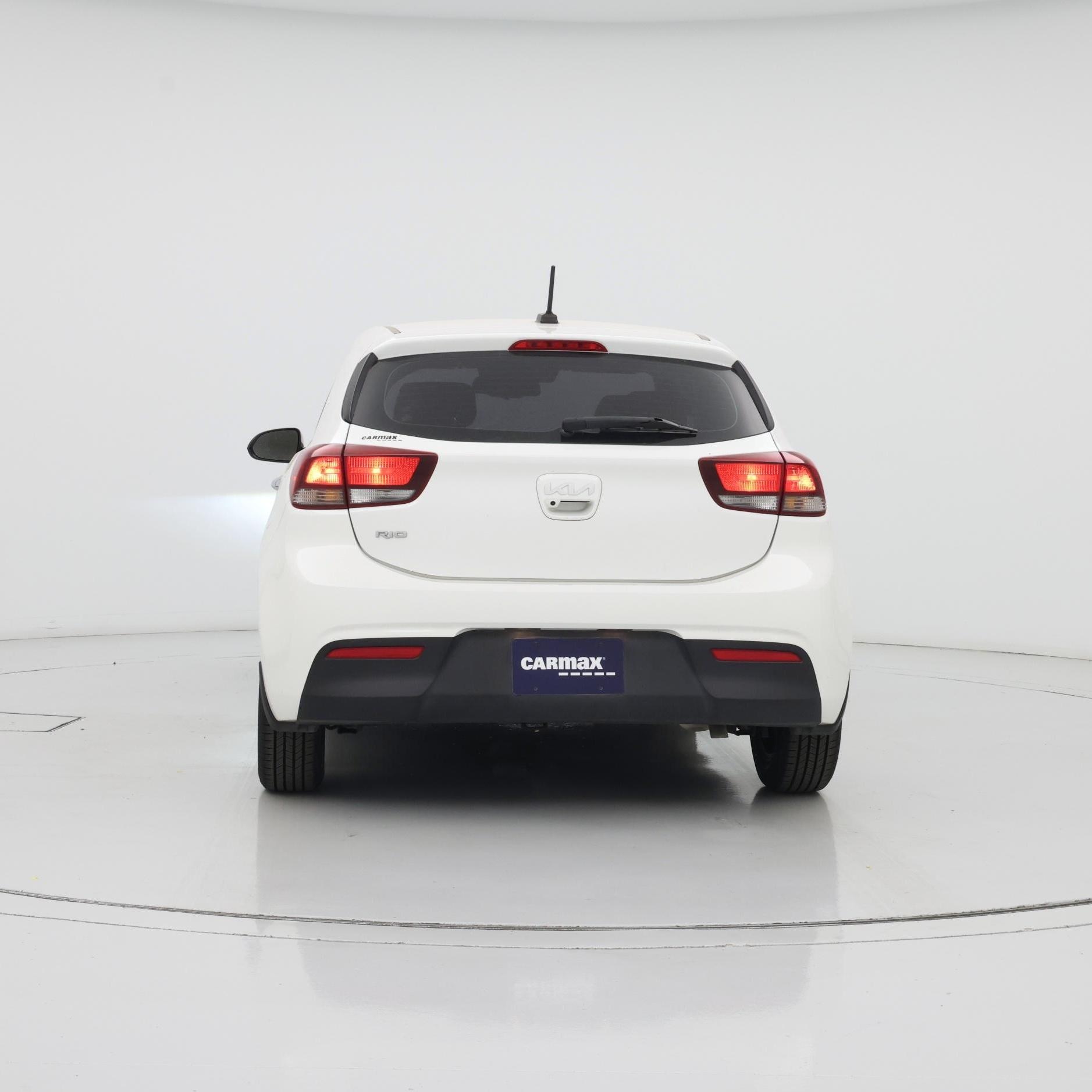 Thumbnail: 2023 Kia Rio - 6