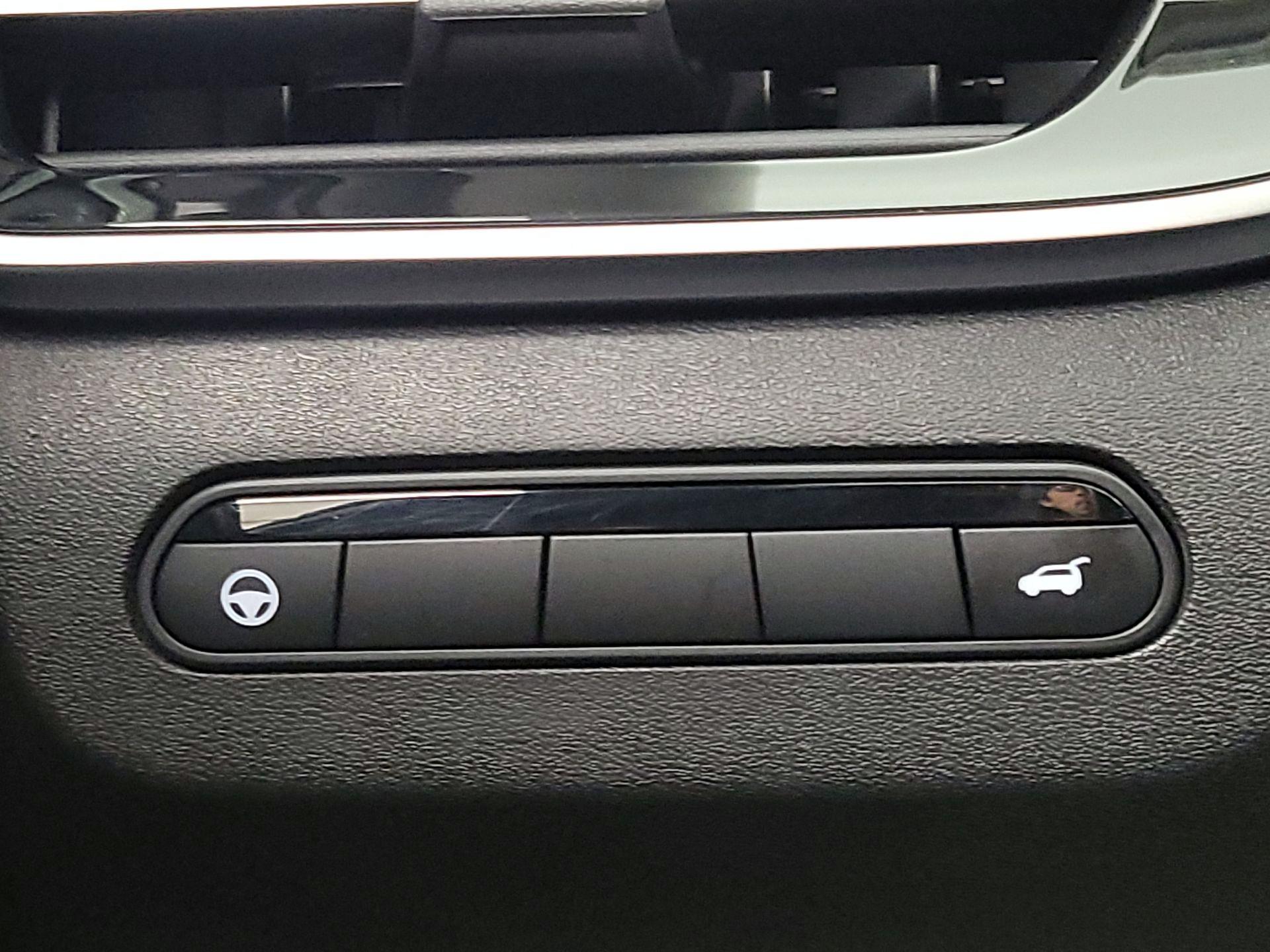 Thumbnail: 2023 INFINITI QX60 - 13