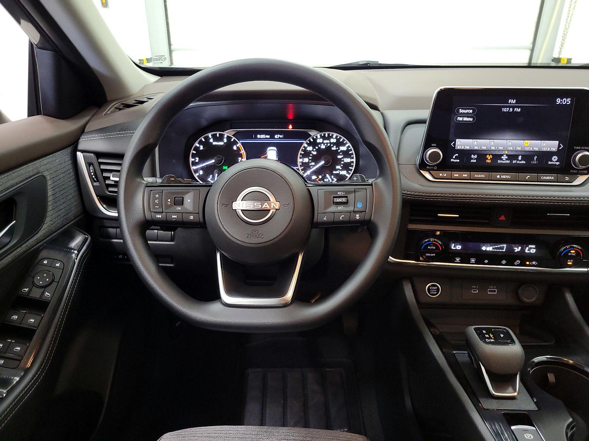 Thumbnail: 2023 Nissan Rogue - 10