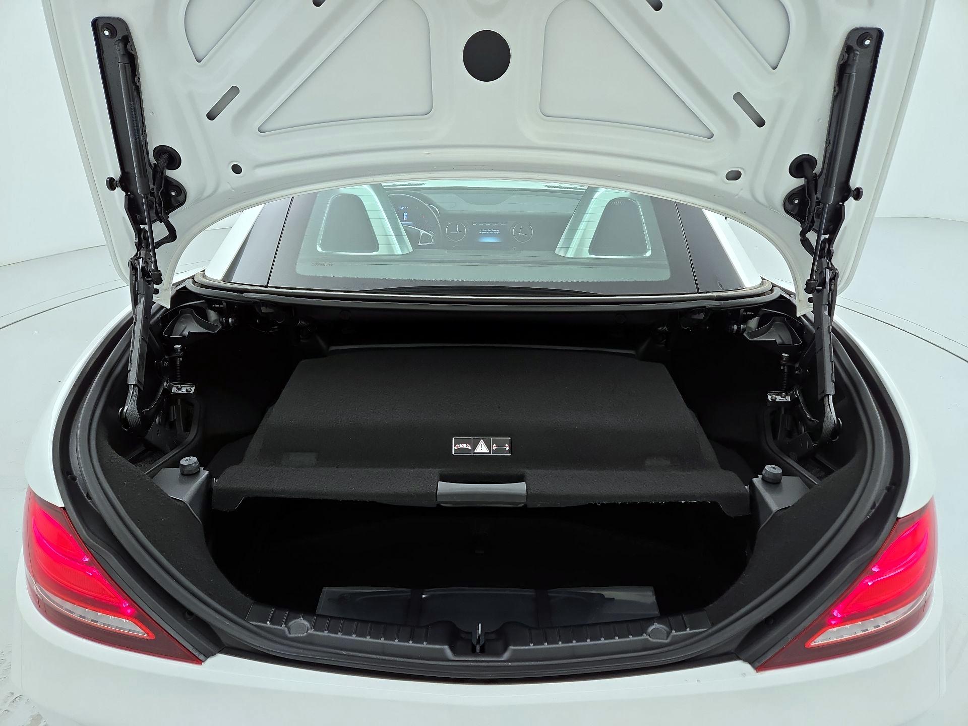 Thumbnail: 2020 Mercedes-Benz SLC - 20