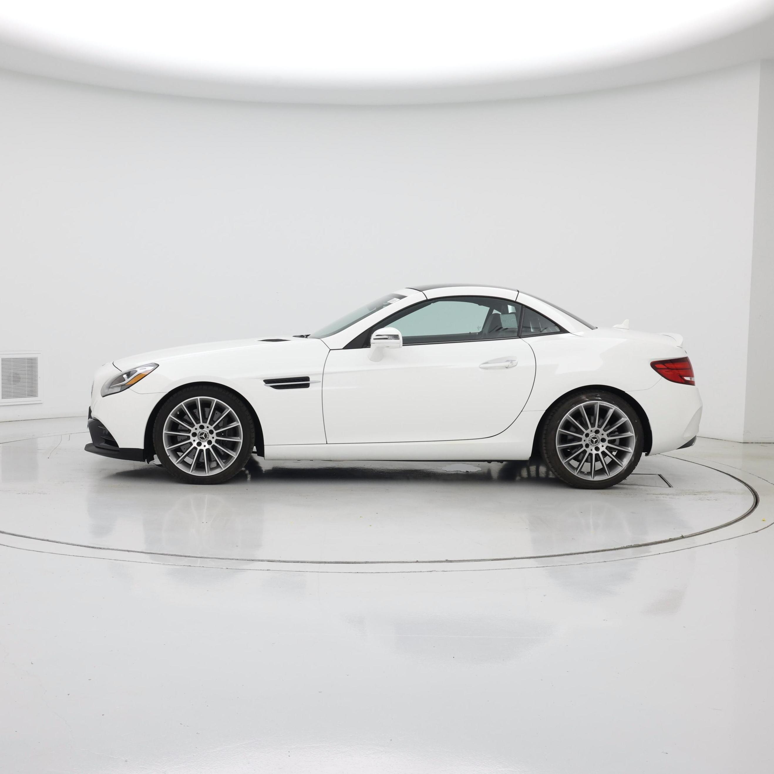 Thumbnail: 2020 Mercedes-Benz SLC - 3