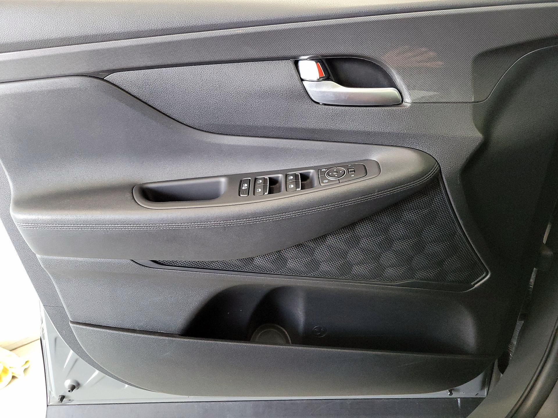 Thumbnail: 2023 Hyundai Santa Fe - 12