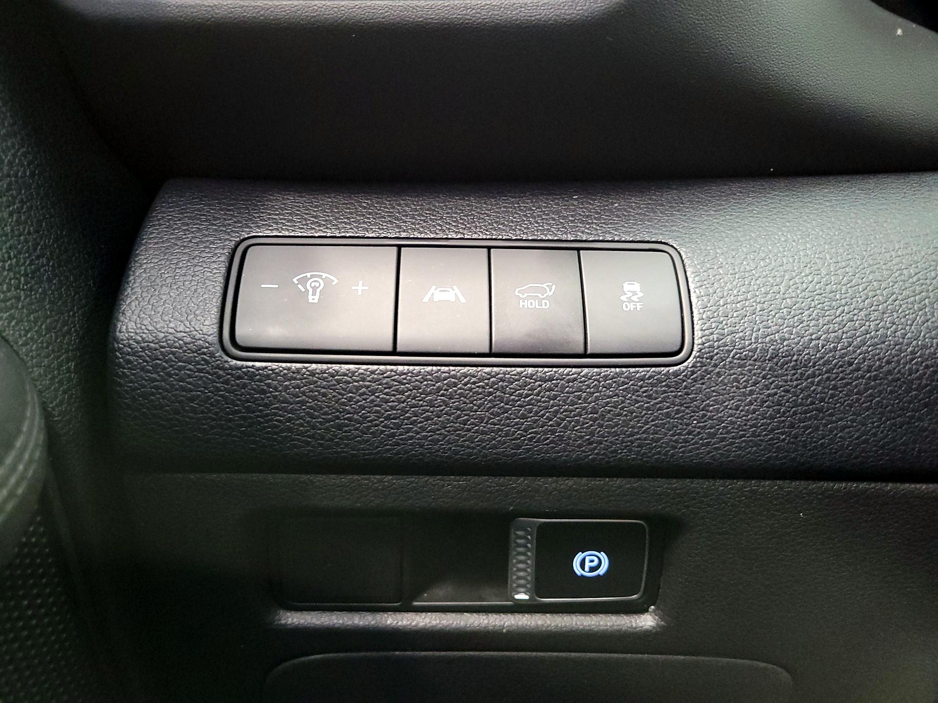 Thumbnail: 2023 Hyundai Santa Fe - 13