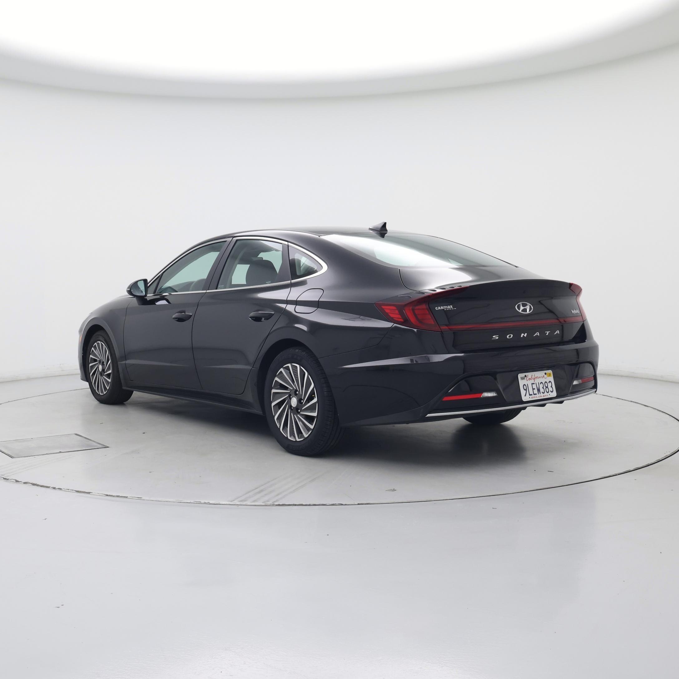 Thumbnail: 2023 Hyundai Sonata - 2