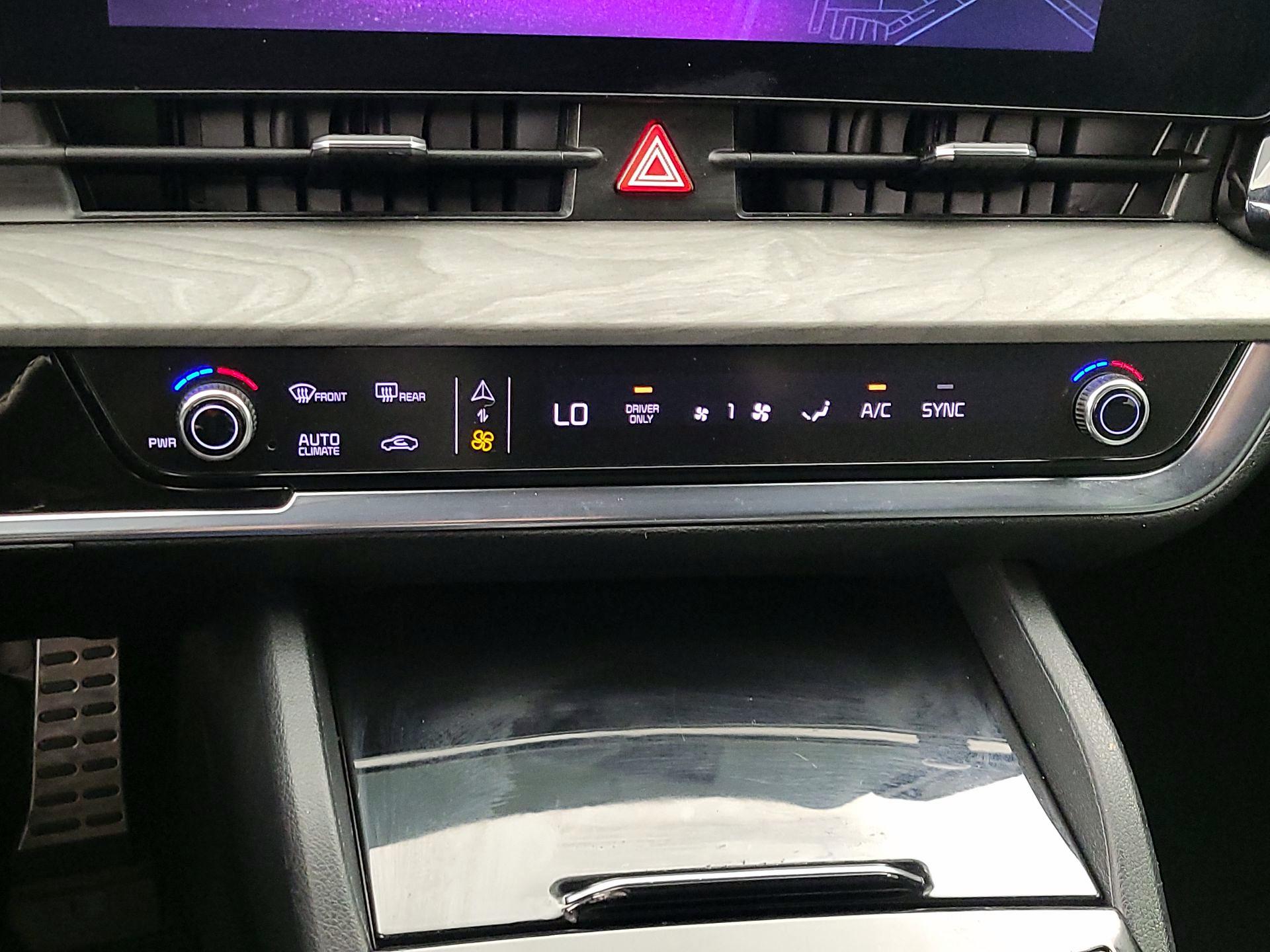 Thumbnail: 2024 Kia Sportage - 17