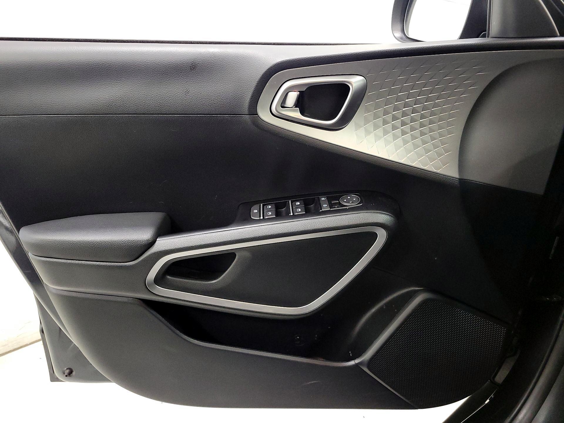 Thumbnail: 2025 Kia Soul - 12