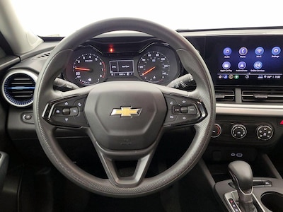 Steering Wheel & Instrument Cluster (On)