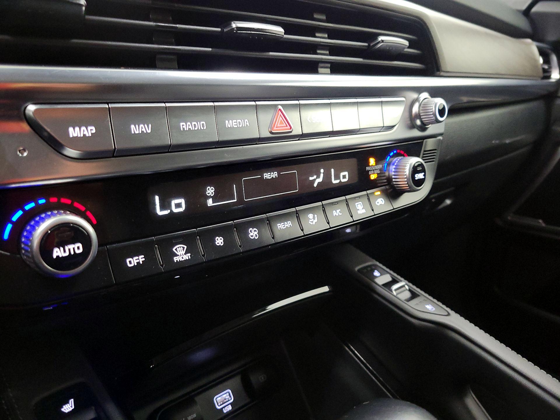 Thumbnail: 2022 Kia Telluride - 17