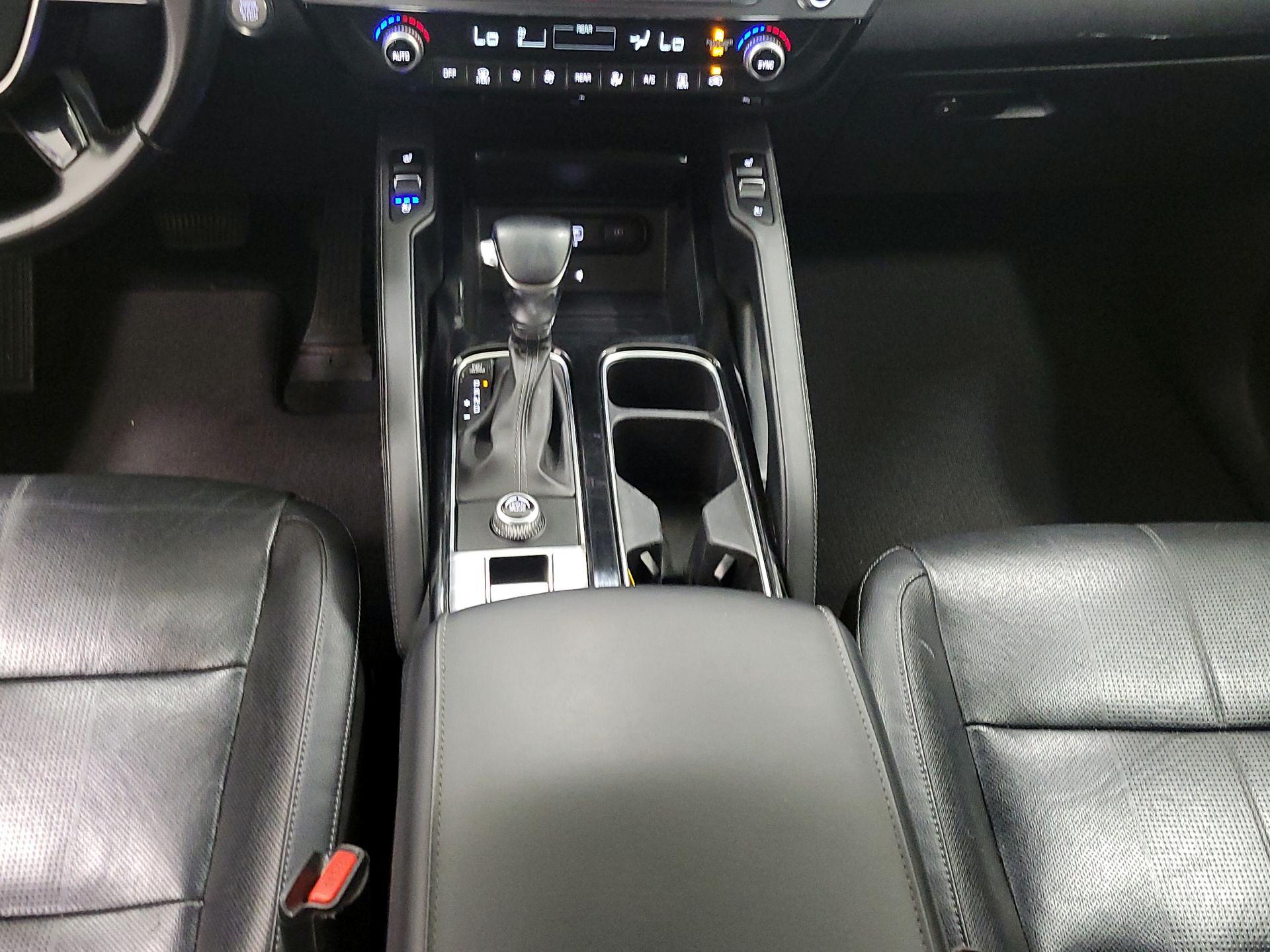 Thumbnail: 2022 Kia Telluride - 18