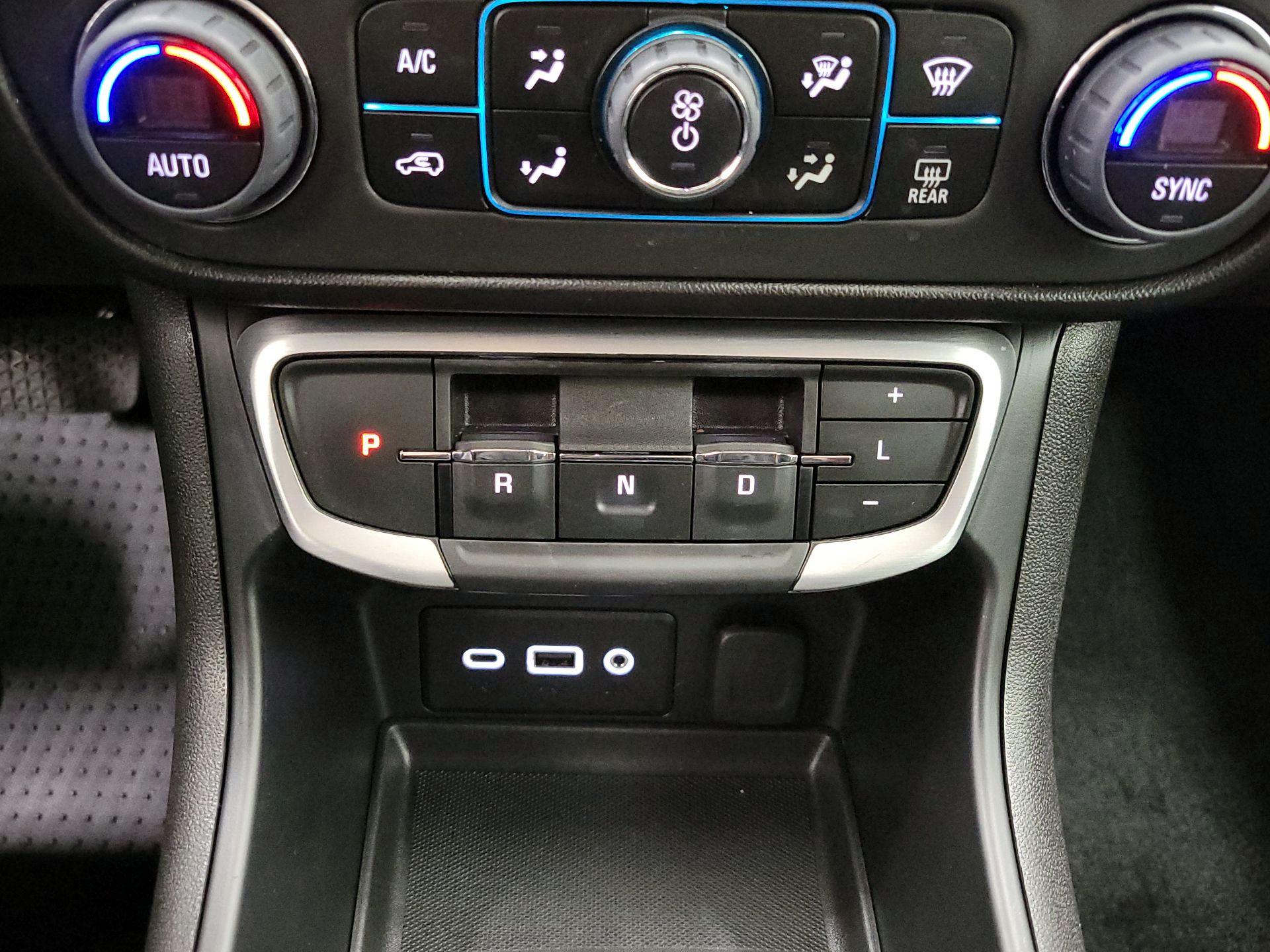 Thumbnail: 2023 GMC Terrain - 17