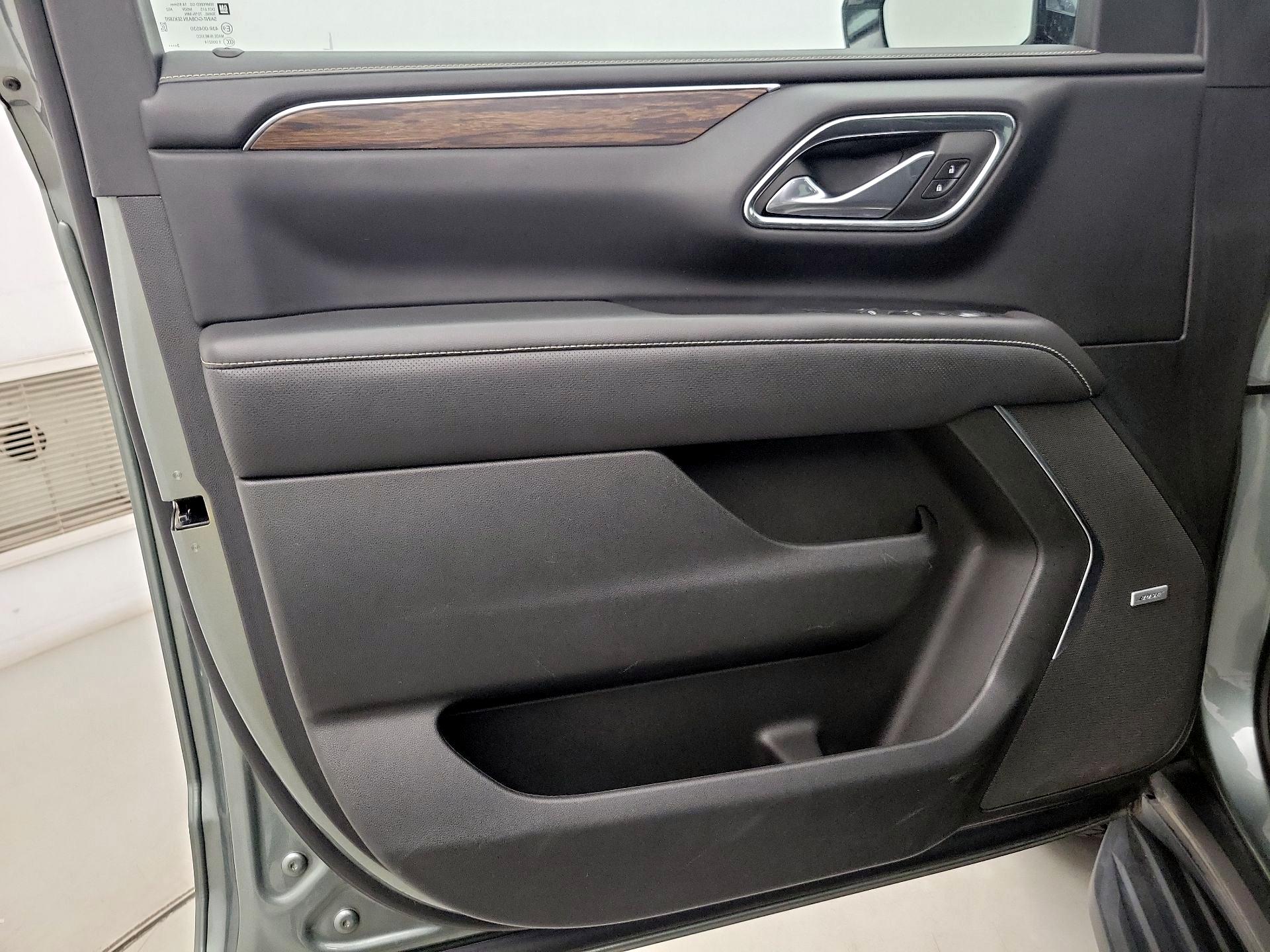 Thumbnail: 2023 Chevrolet Suburban - 12