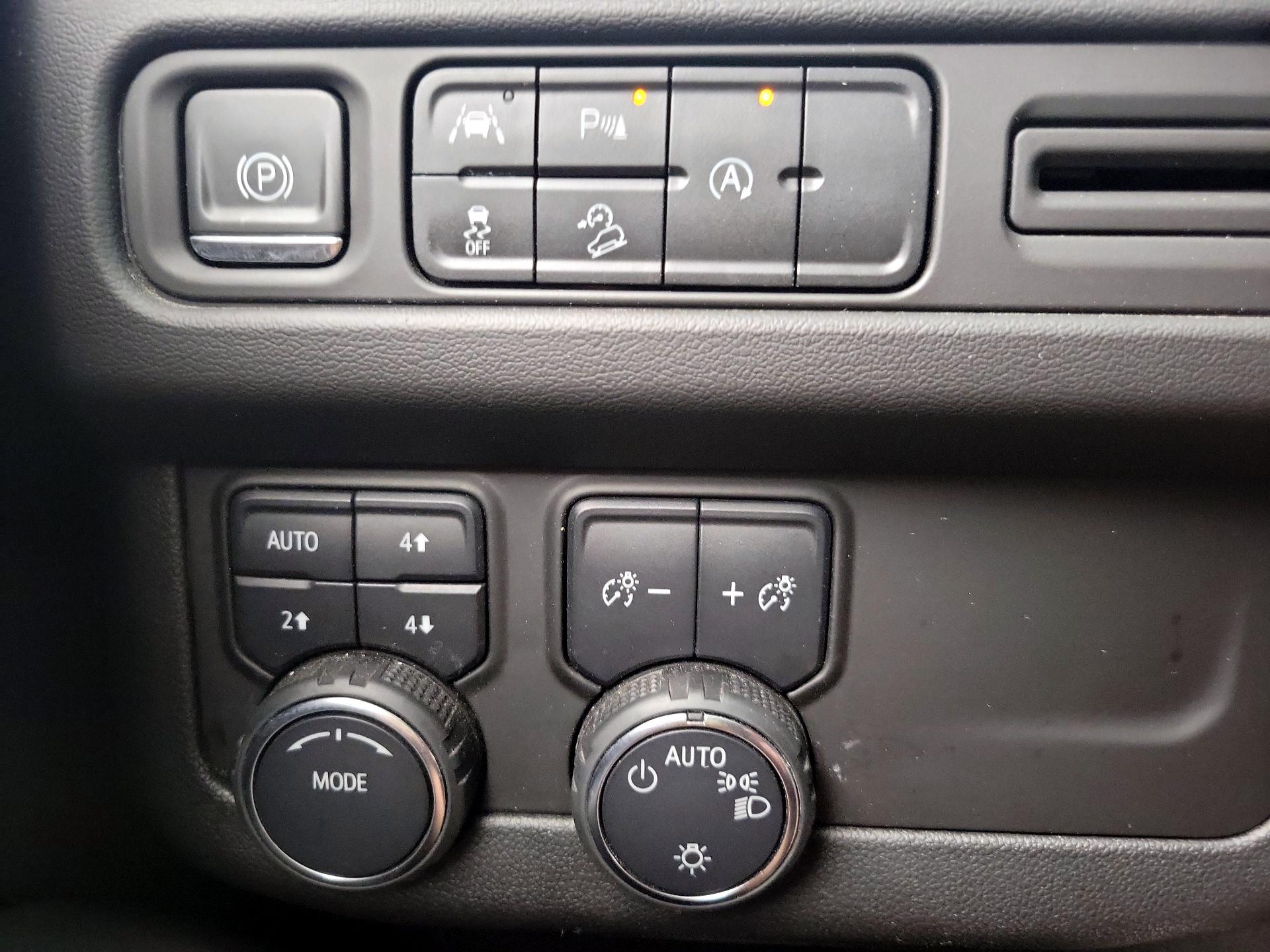 Thumbnail: 2023 Chevrolet Suburban - 13