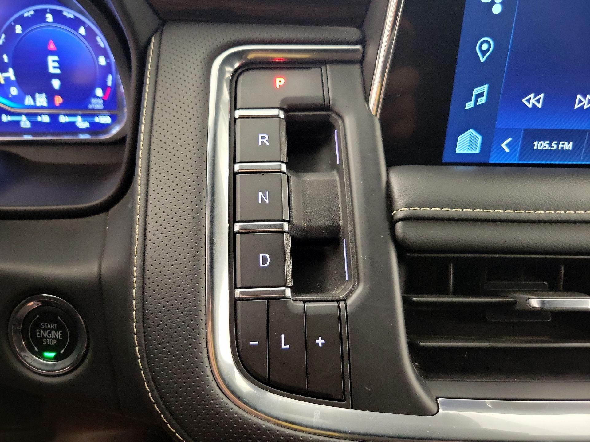 Thumbnail: 2023 Chevrolet Suburban - 18