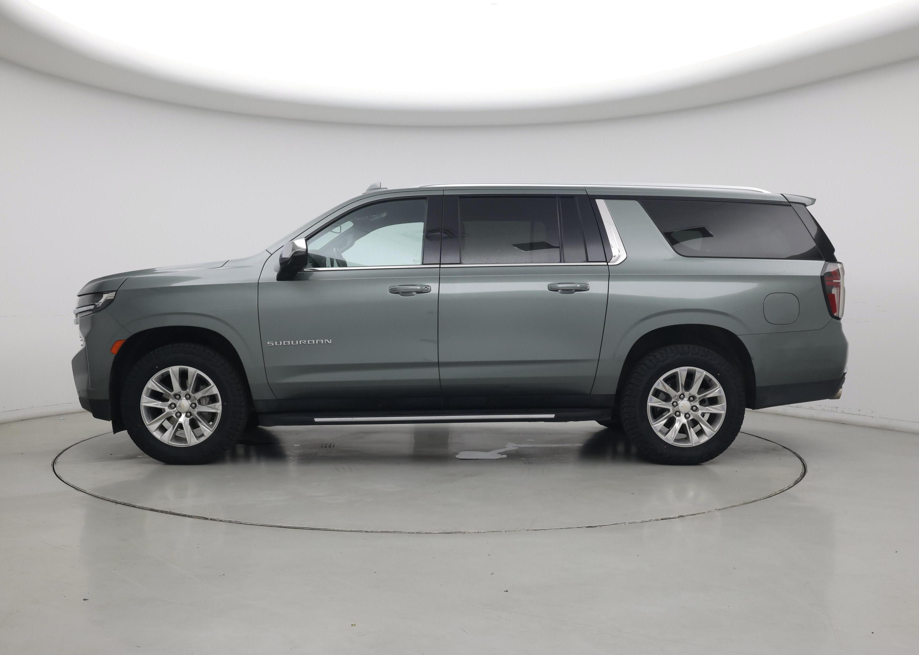 Thumbnail: 2023 Chevrolet Suburban - 3