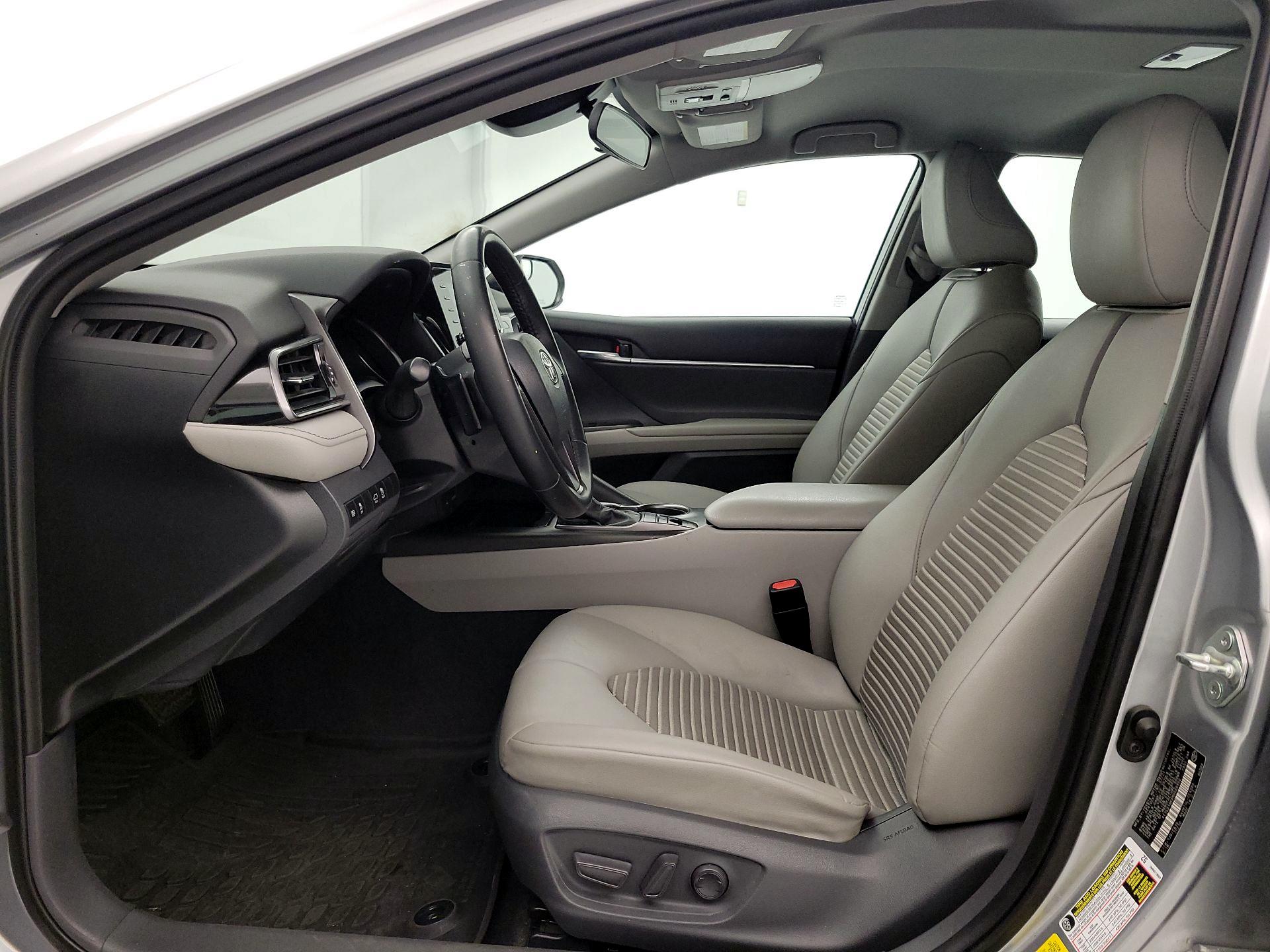 Thumbnail: 2021 Toyota Camry - 11