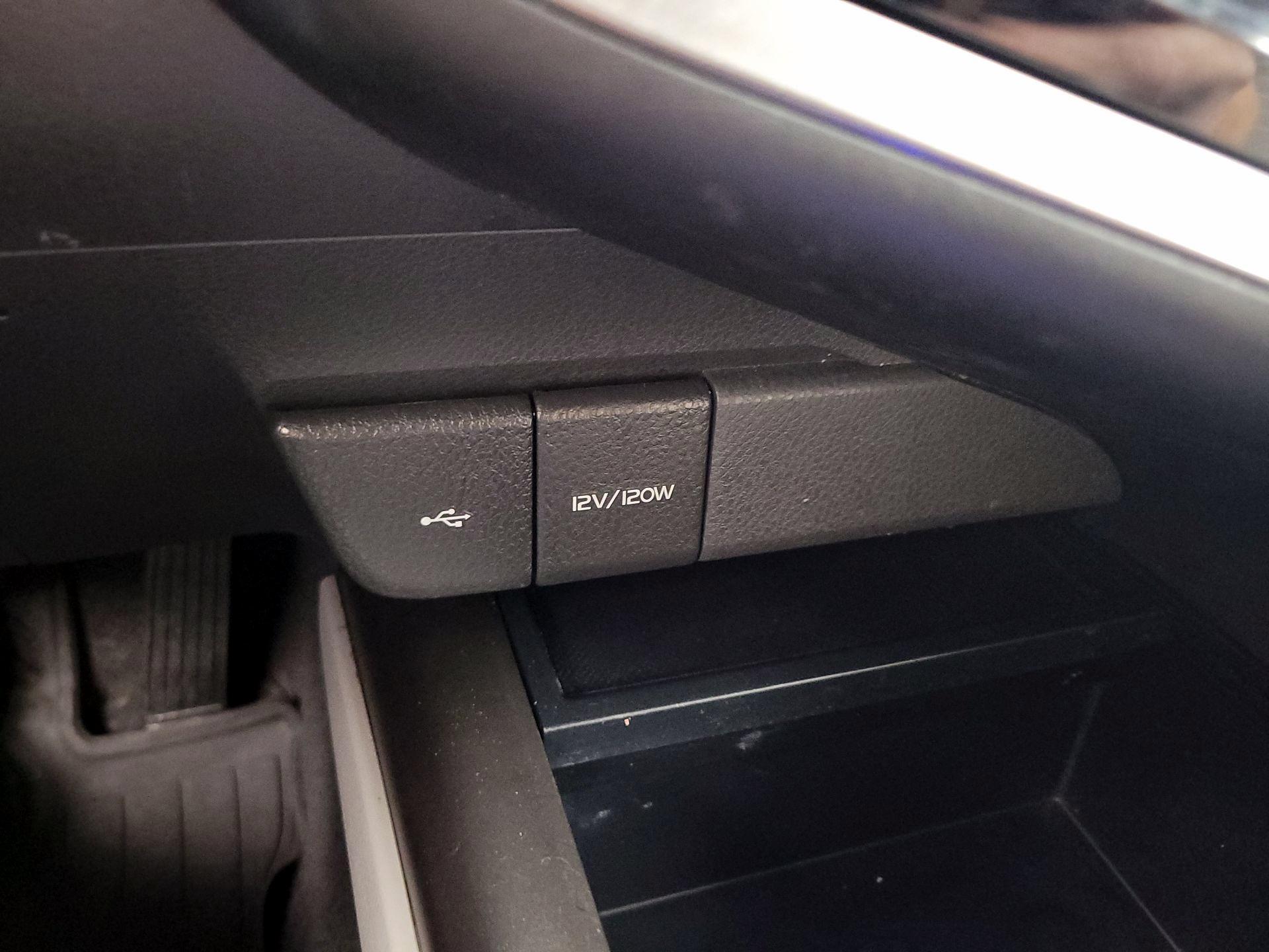 Thumbnail: 2021 Toyota Camry - 18